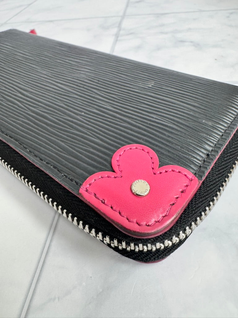 Louis Vuitton Black Epi Blooming Corners Zippy Wallet