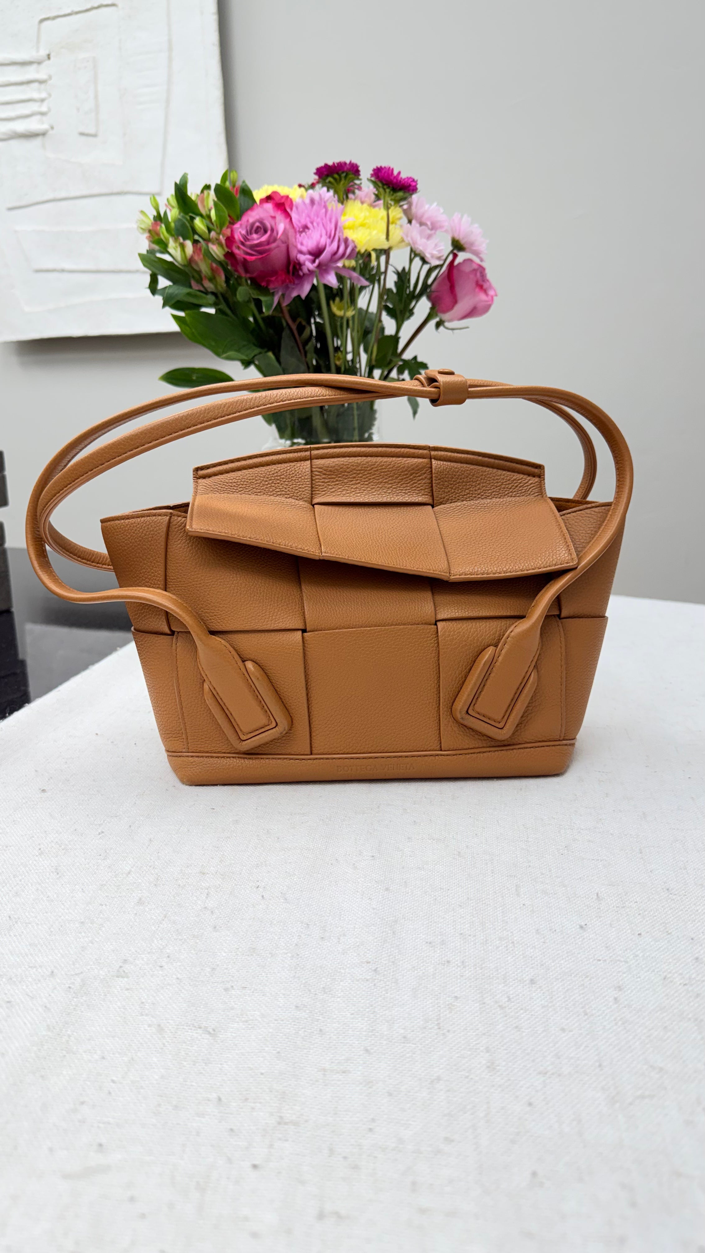 *DONS DROP* Bottega Veneta Brown Maxi Intrecciato Leather Mini Arco Tote