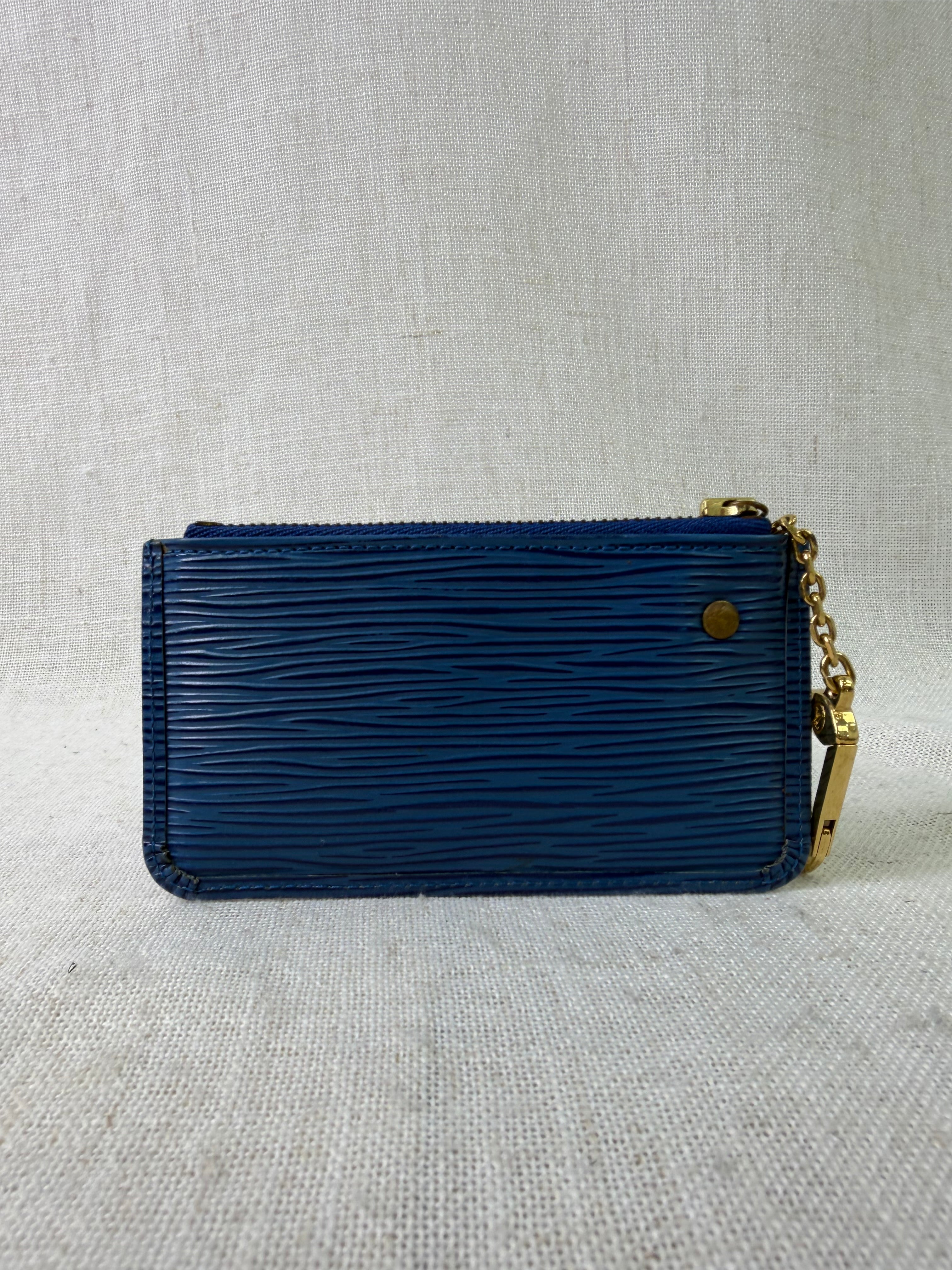 Louis Vuitton Blue Epi Key Cles