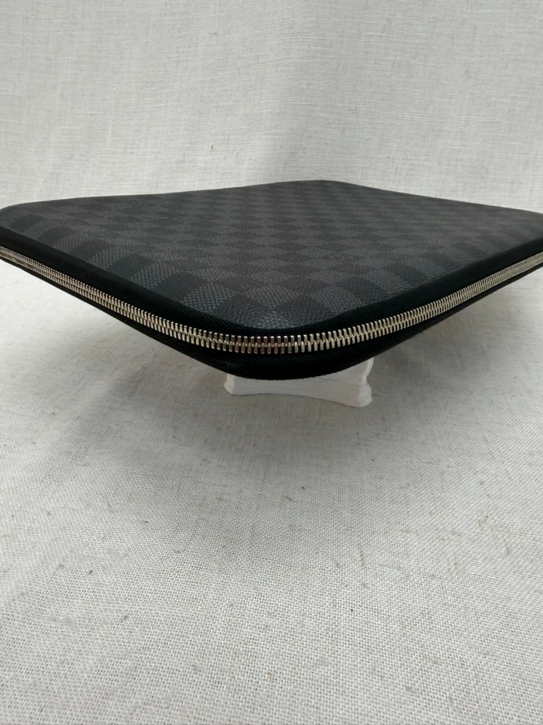 Louis Vuitton Damier Graphite Horizon 13in Laptop Zip Sleeve