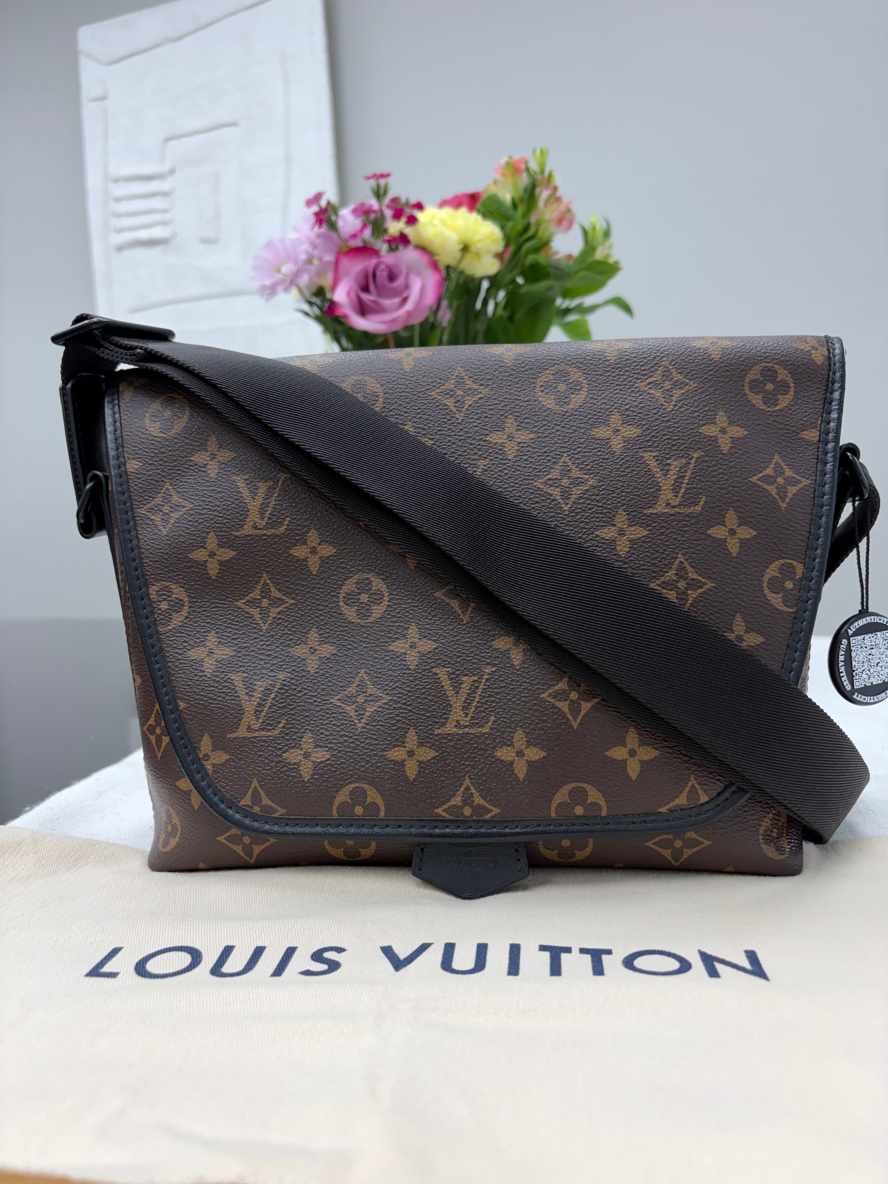 *DONS DROP* Louis Vuitton Monogram Macassar District Messenger Bag