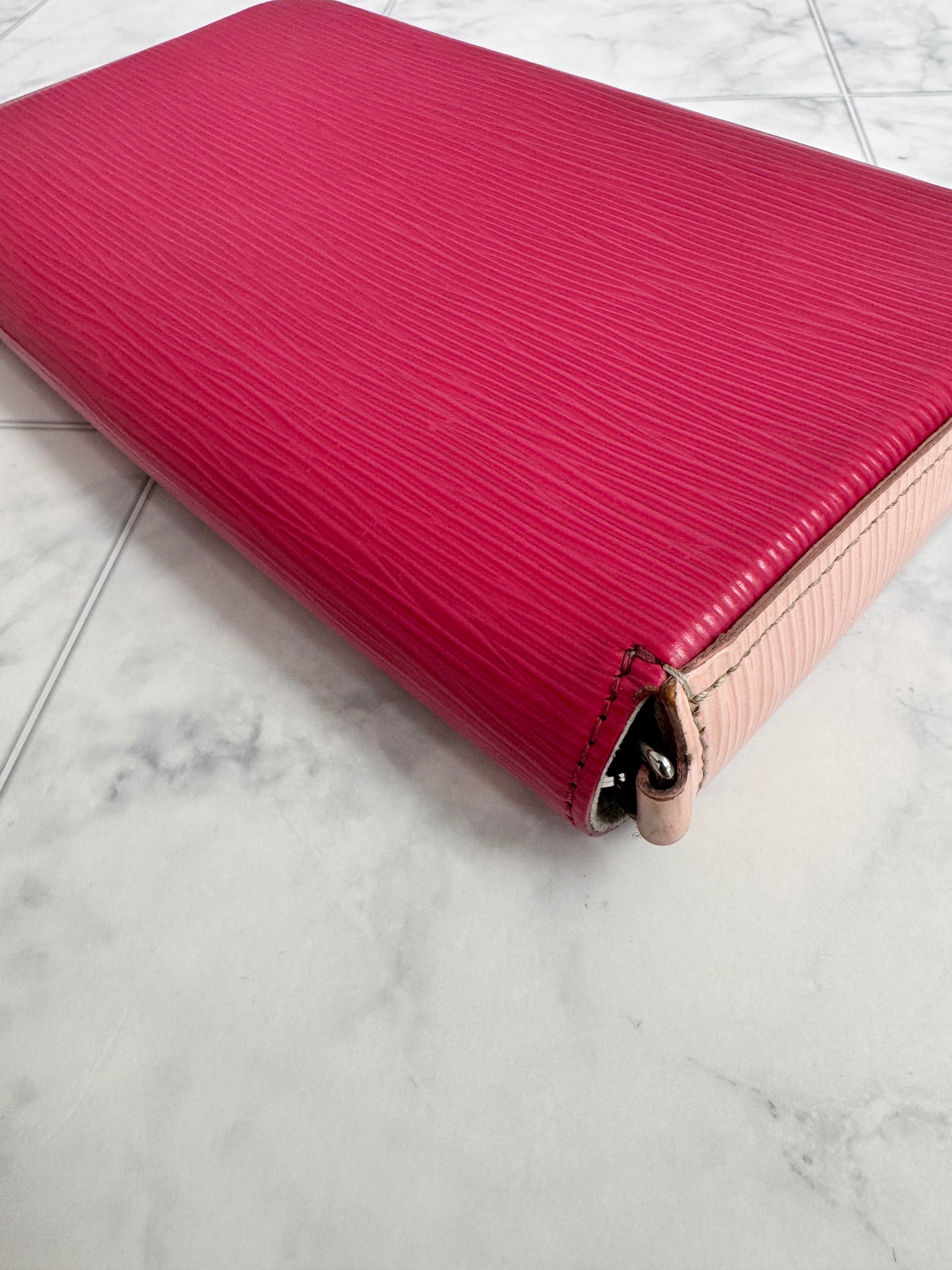 *DONS DROP* Louis Vuitton Pink & Blue Epi Leather Pochette Felicie Chain Crossbody Bag