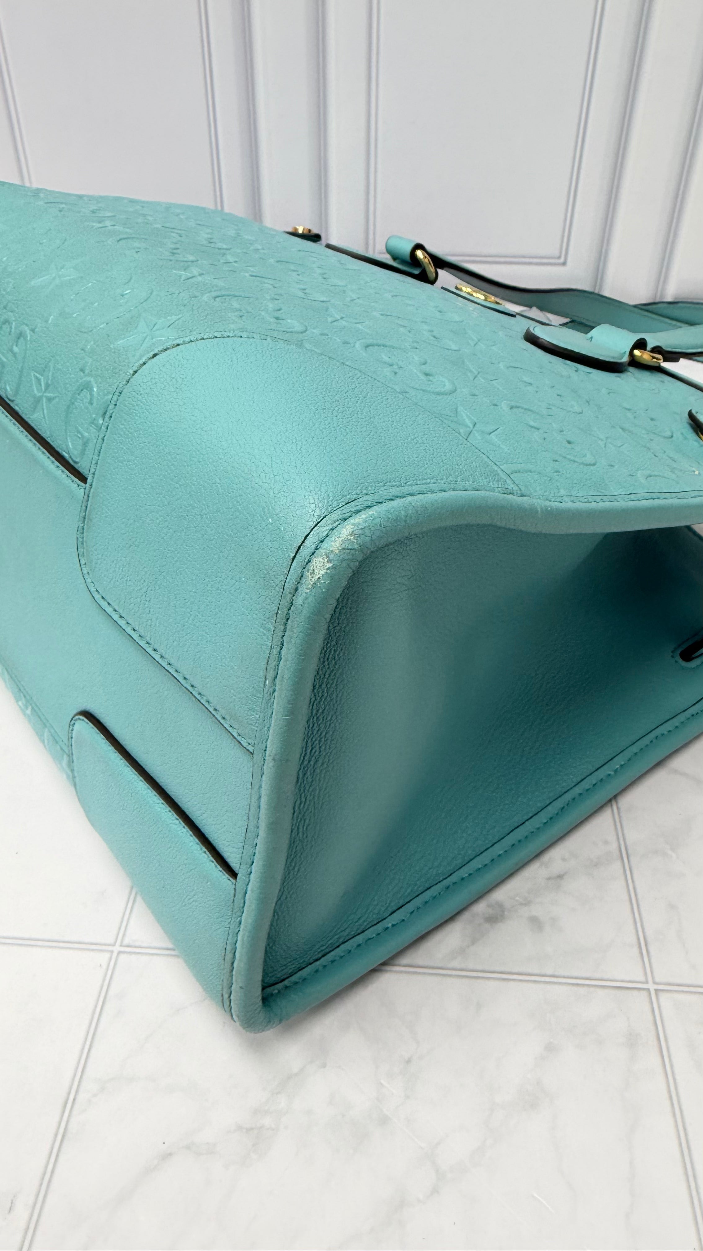 *DONS DROP* Gucci Teal GG Embossed Leather Marmont Shoulder Tote