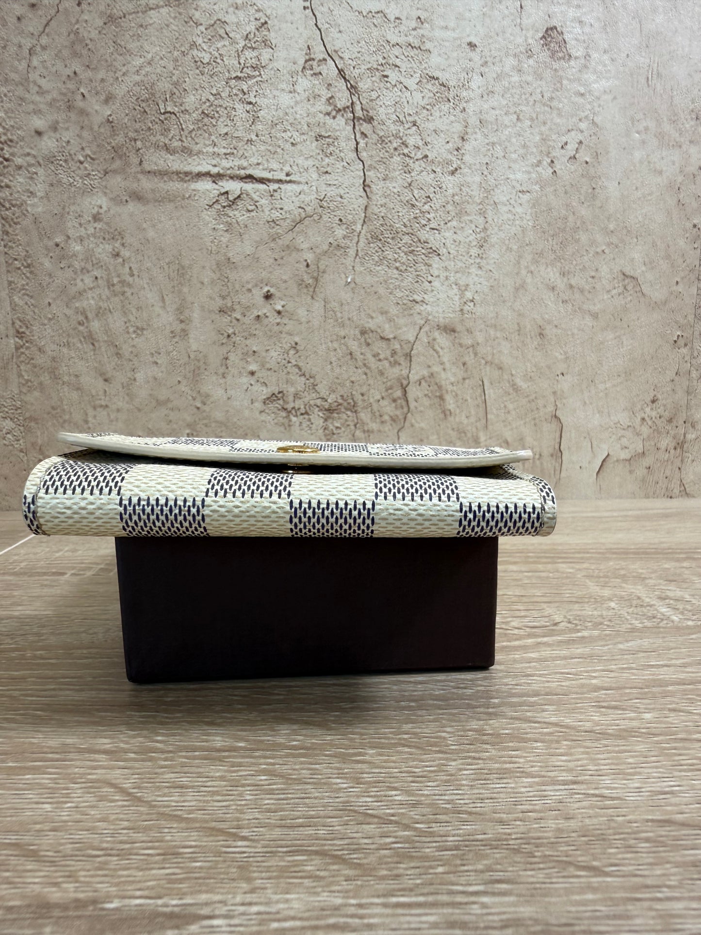 Louis Vuitton Damier Azur 6 Key Ring Case