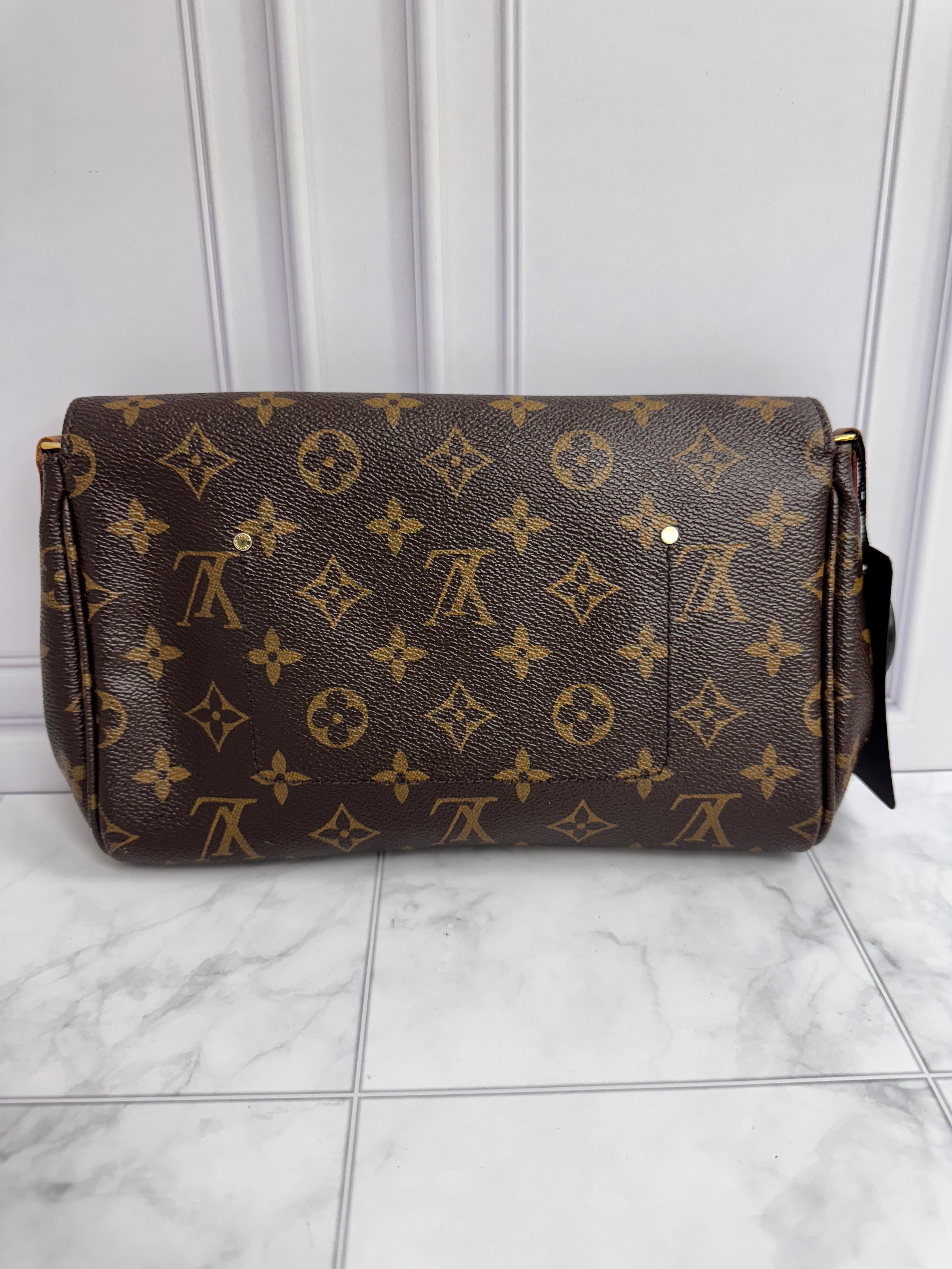*DONS DROP* Louis Vuitton Monogram Favorite MM Crossbody Bag