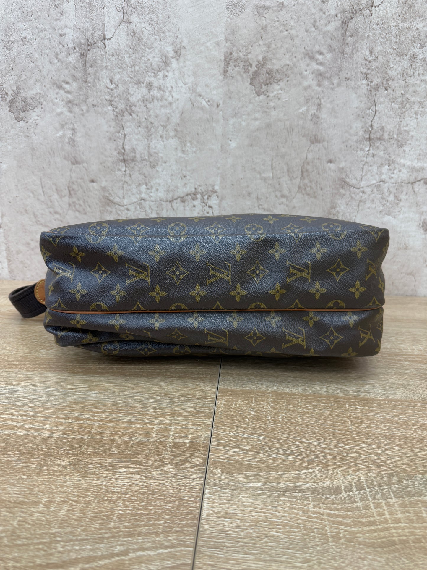 Louis Vuitton Monogram Reporter GM