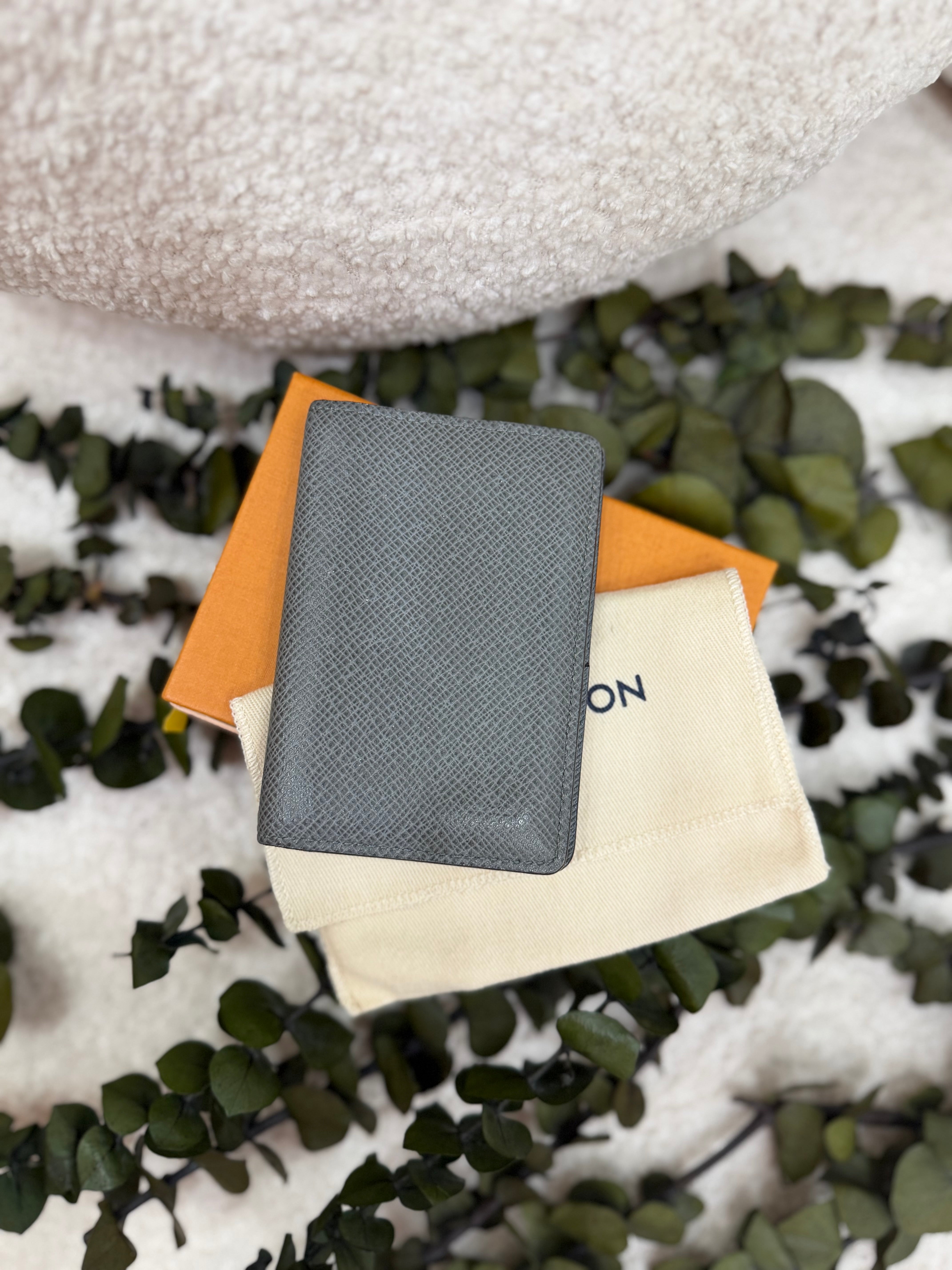 Louis Vuitton Gray Taiga Leather Pocket Organizer