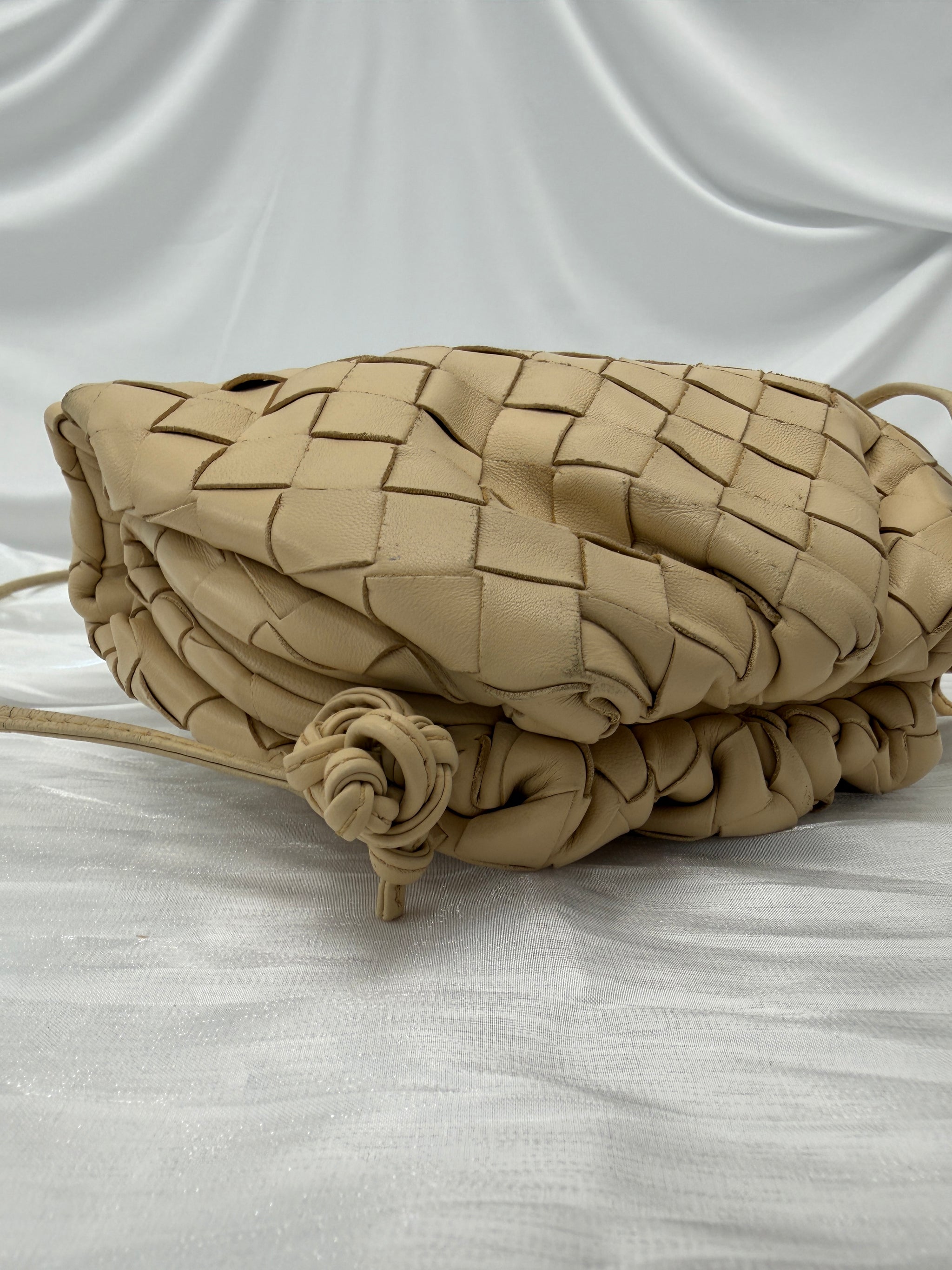 Bottega Veneta Cream Mini Intrecciato Leather Pouch Clutch