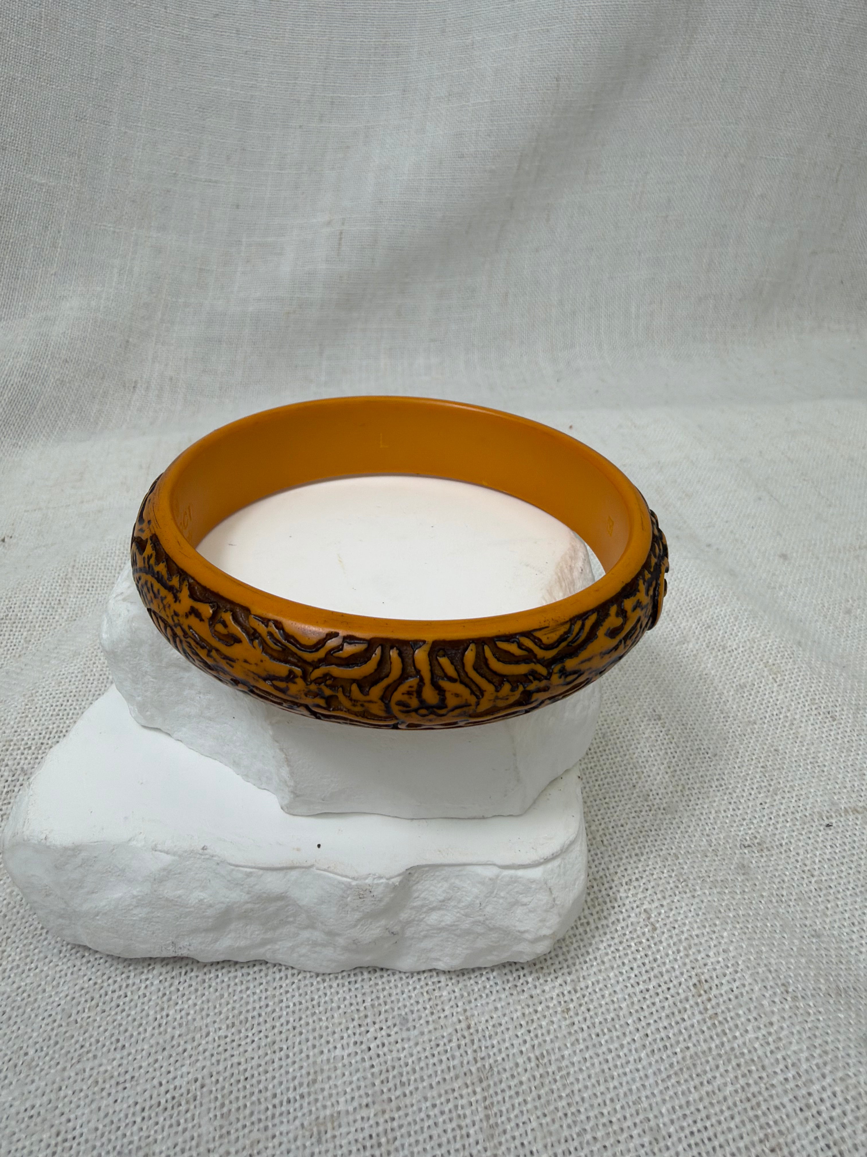 Gucci Orange Giallo Dragon Resin Carved Flora Bangle