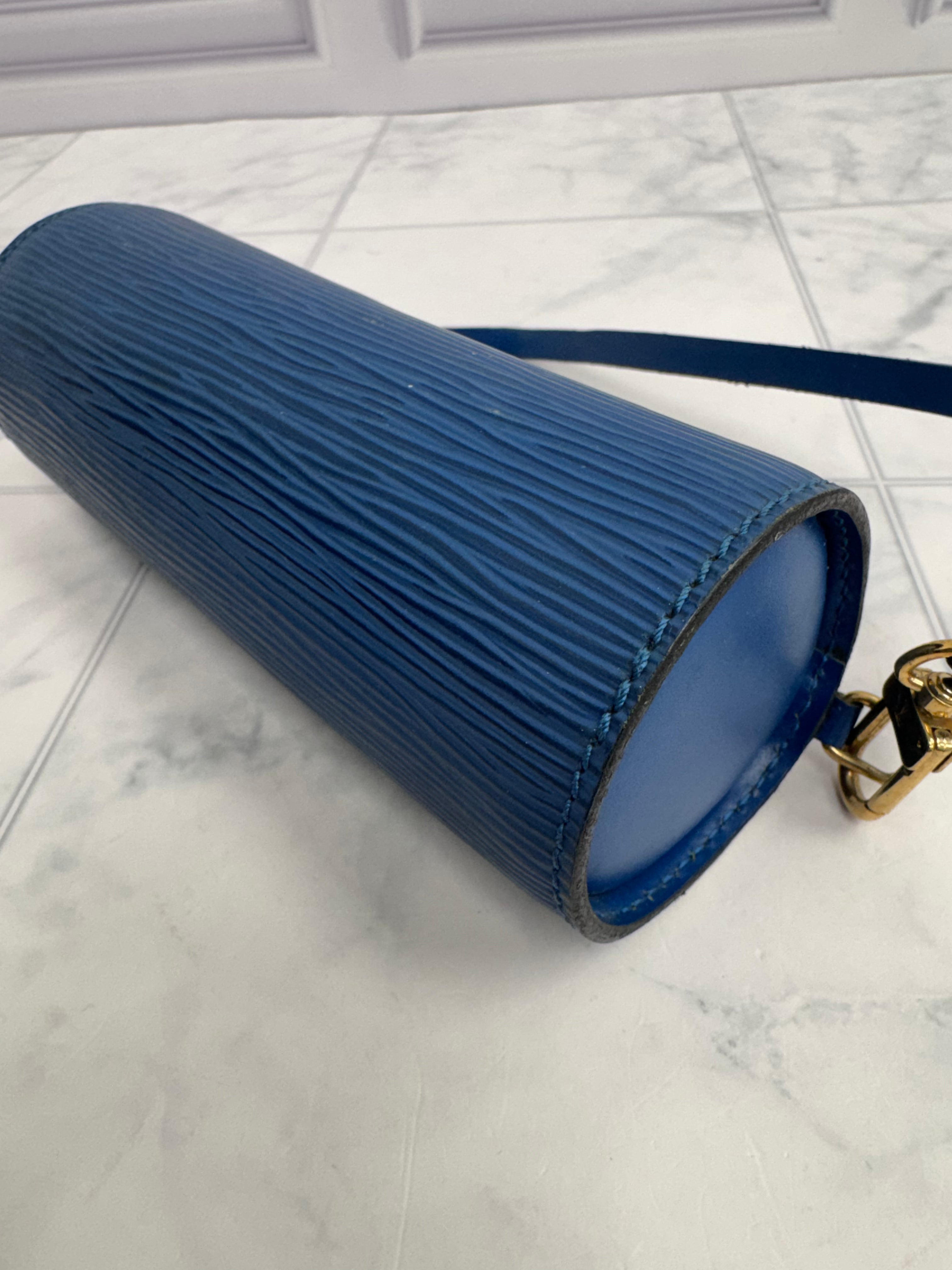 Louis Vuitton Blue Epi Leather Papillon Pochette