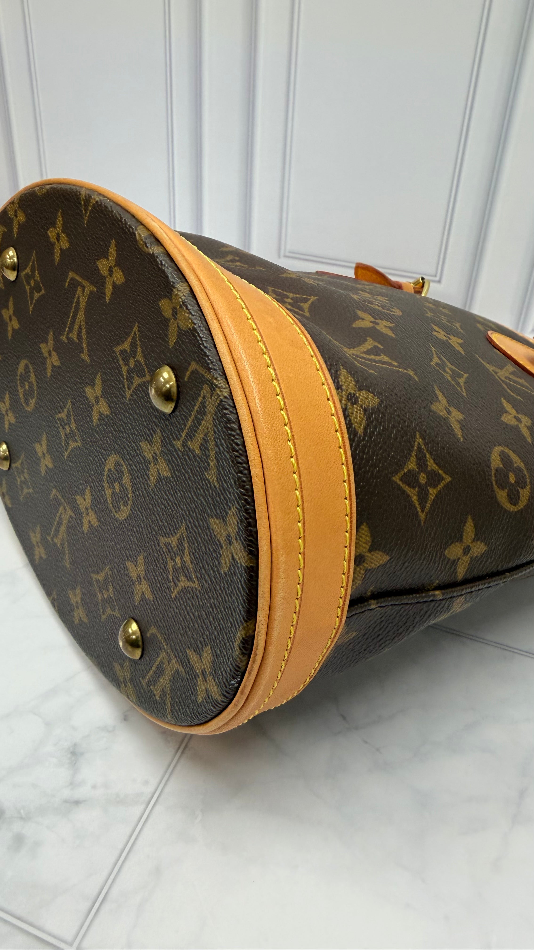 *DONS PRE DROP* Louis Vuitton Monogram Petit Bucket PM Shoulder Bag