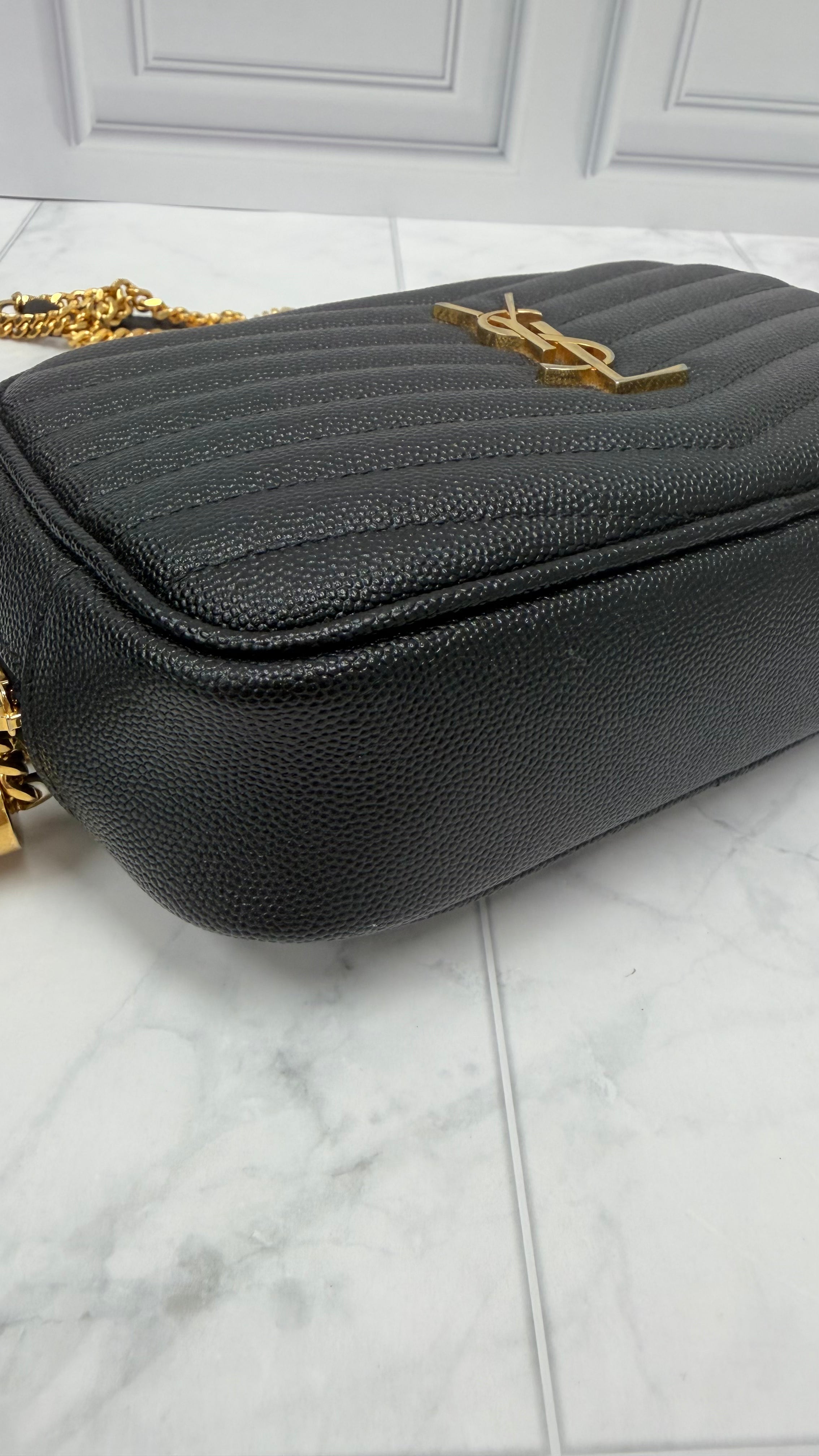 *DONS DROP* Saint Laurent YSL Black Pebbled Leather Chevron Lou Camera Bag