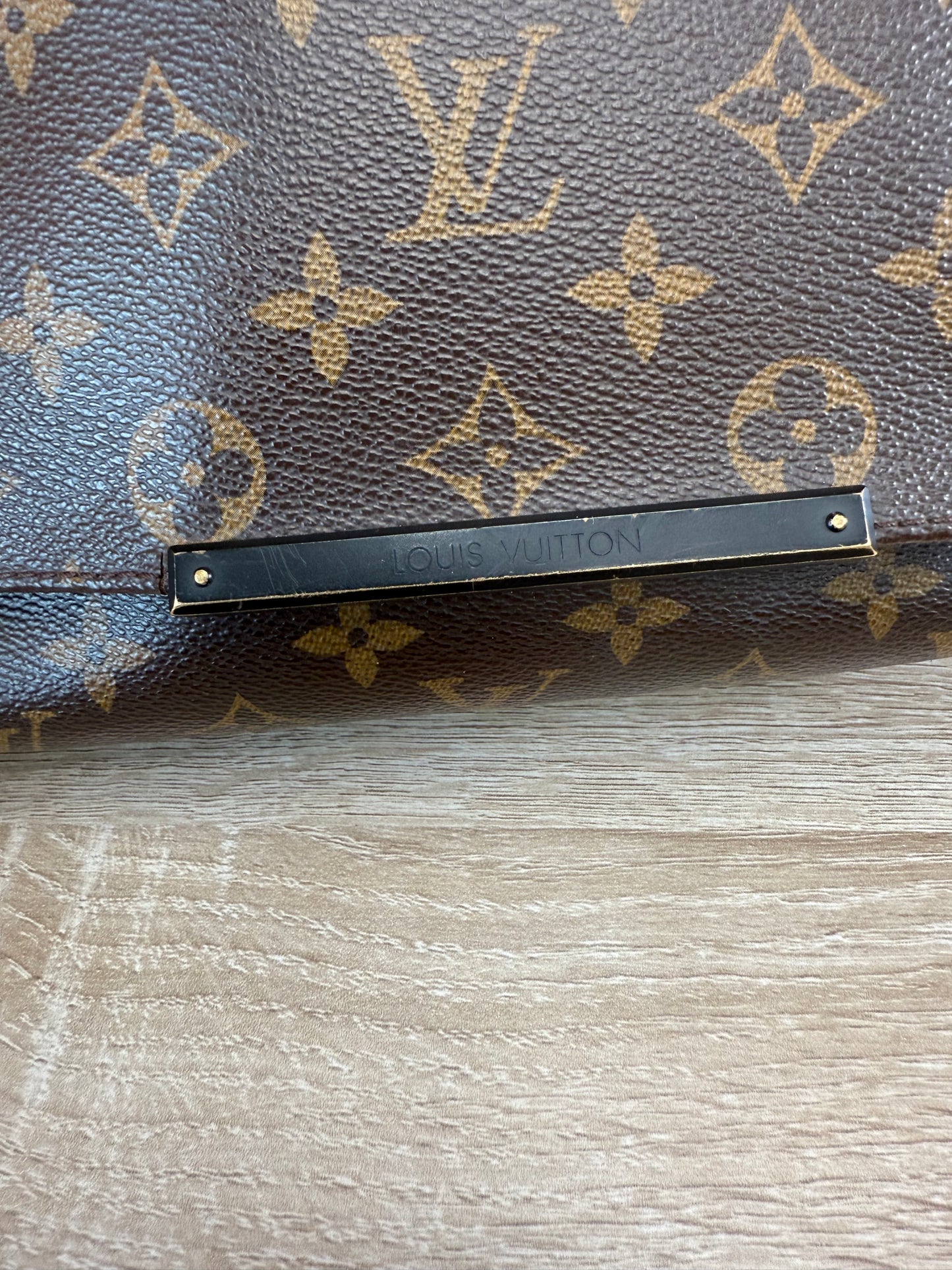 Louis Vuitton Monogram Macassar District Messenger Bag