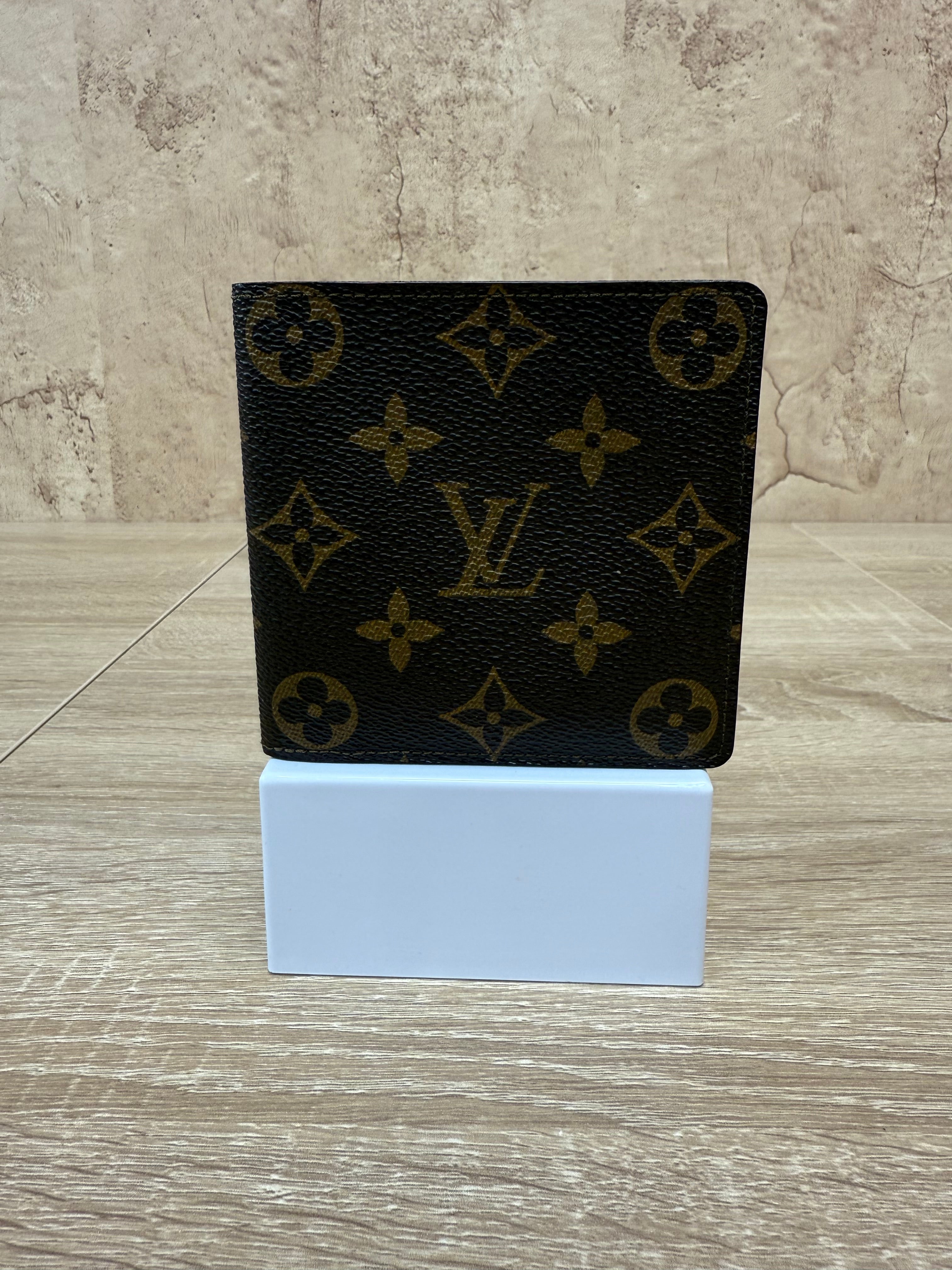 Louis Vuitton Monogram Bifold Wallet
