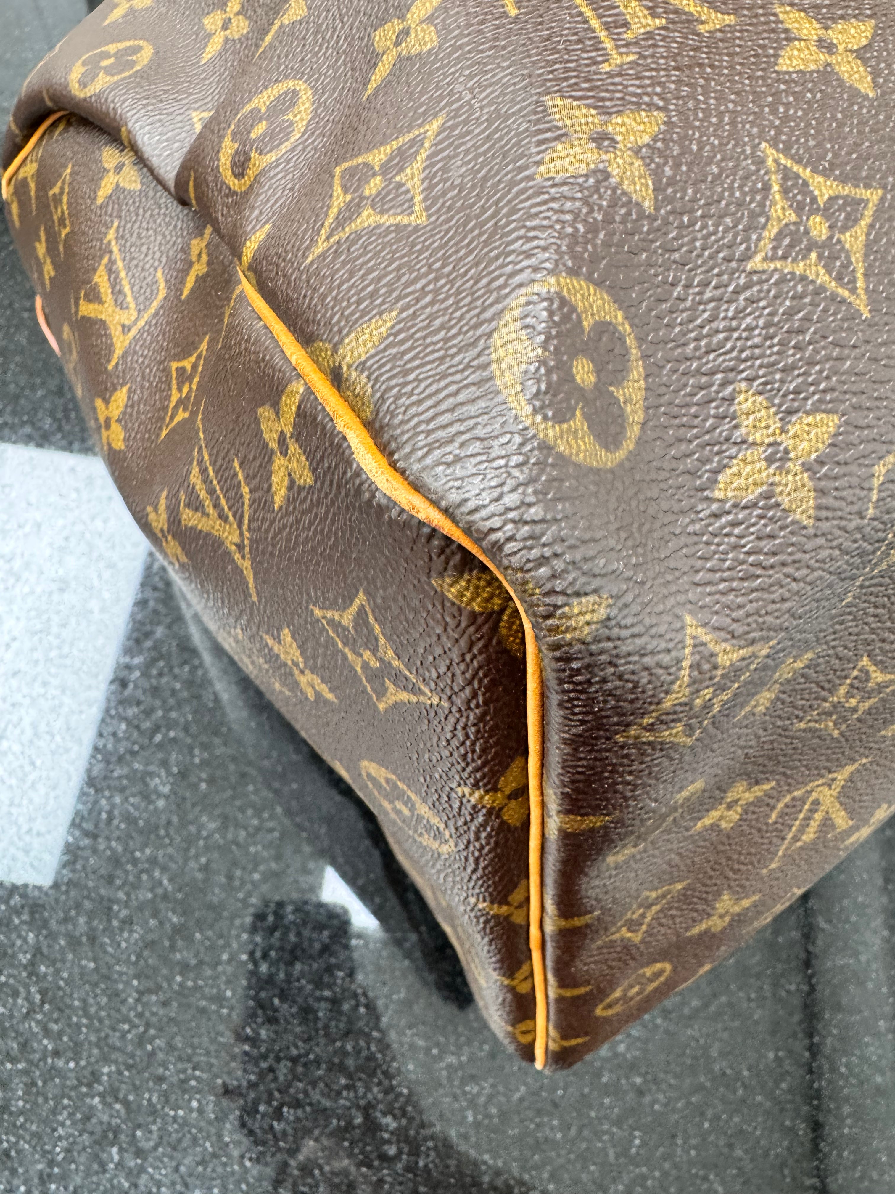Louis Vuitton Monogram Keepall 50