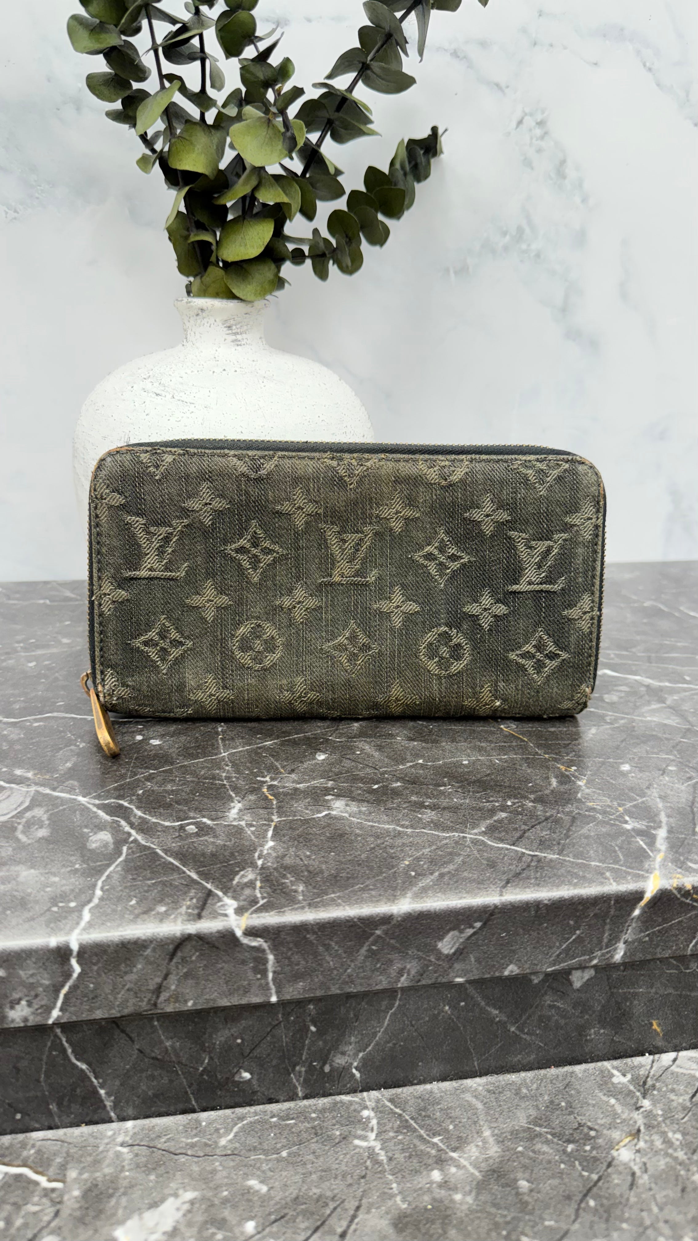 Louis Vuitton Black Denim Zippy Wallet