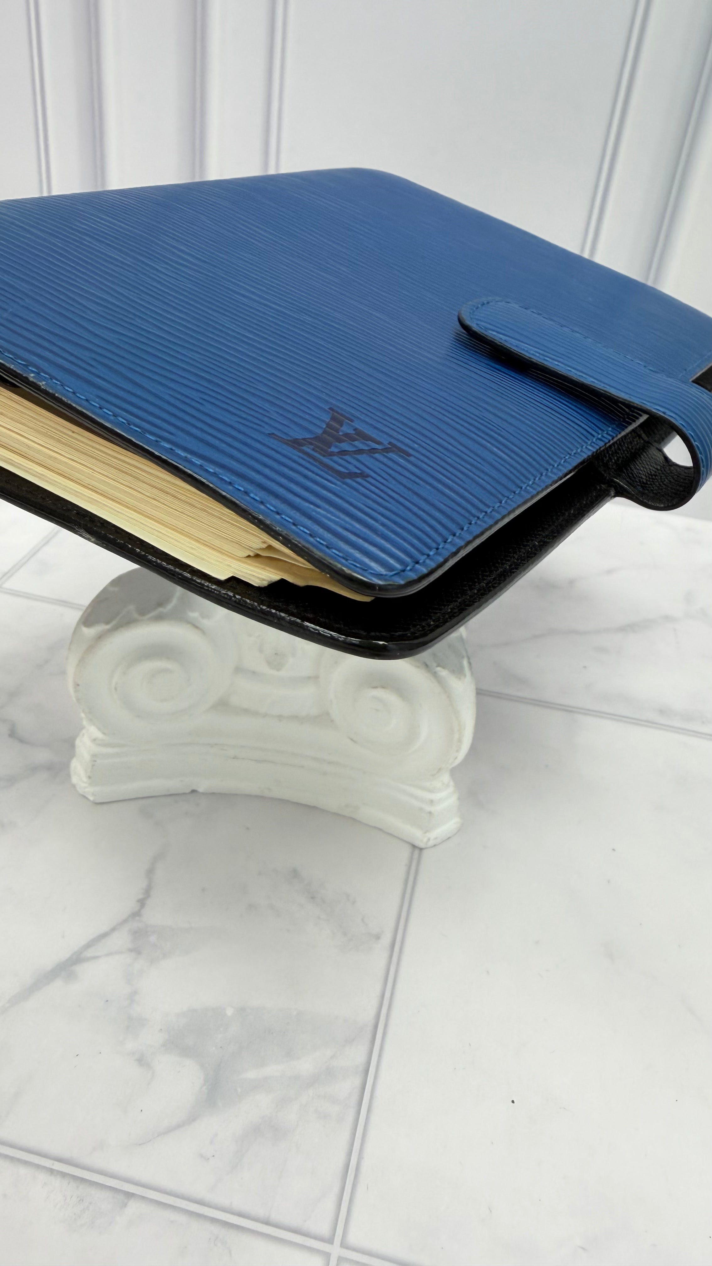 Louis Vuitton Blue Epi Leather Passport Agenda MM