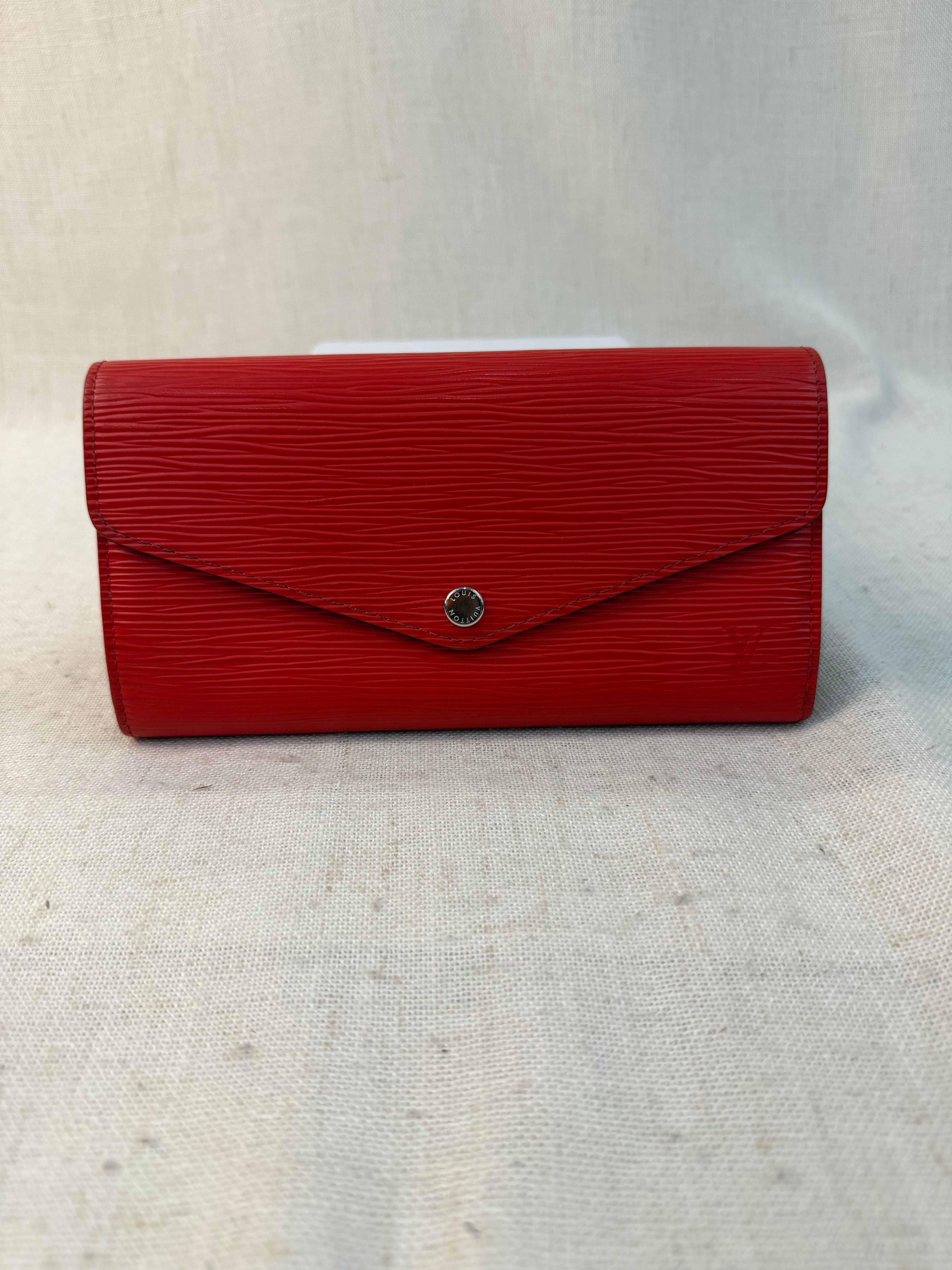 LIKE NEW Louis Vuitton Red Epi Sarah Wallet