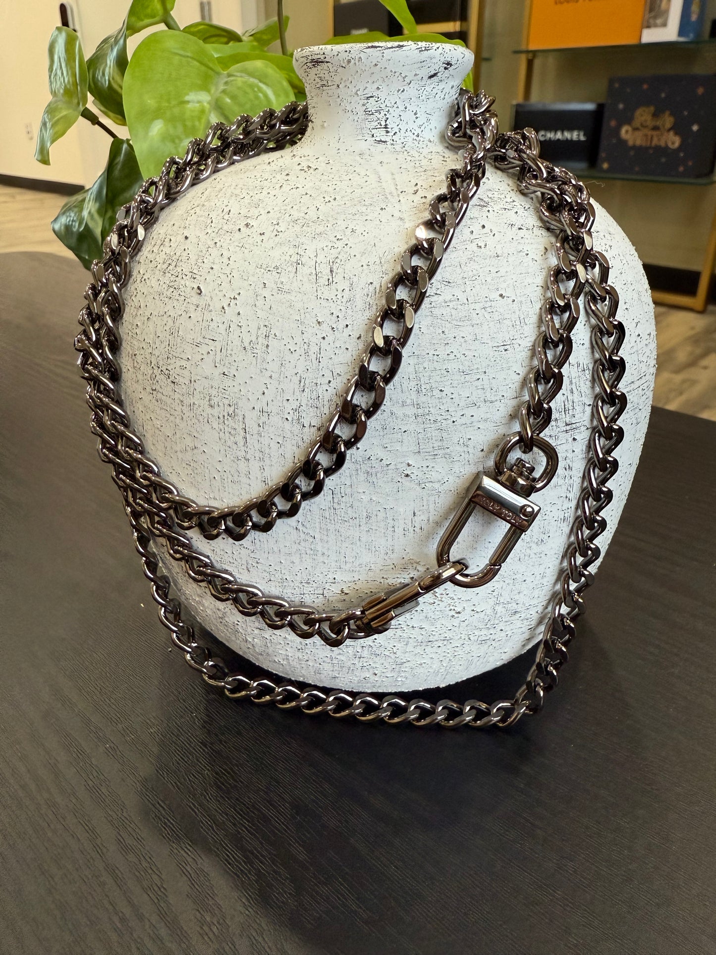 BRAND NEW- Premium Gunmetal Chain