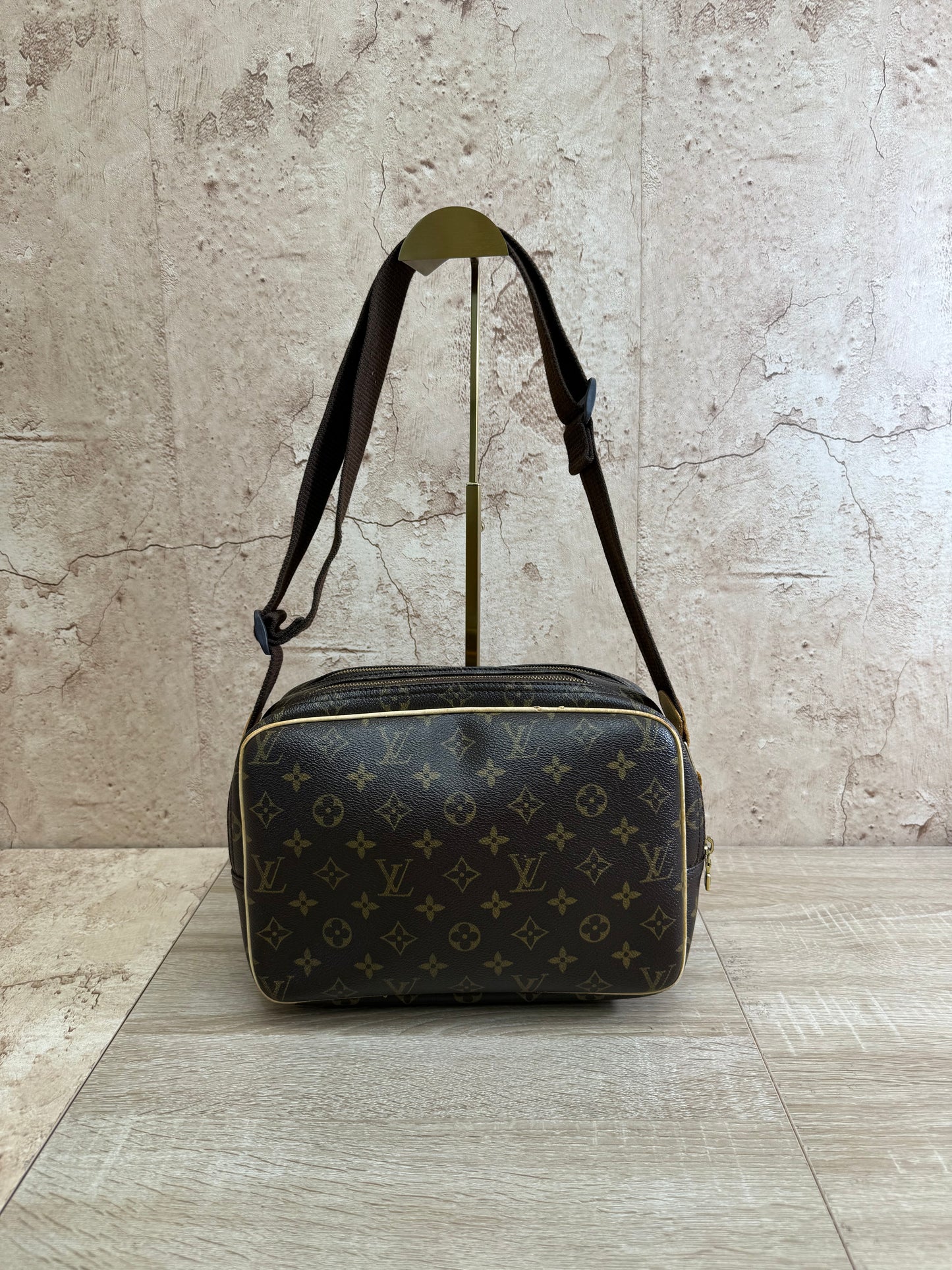 Louis Vuitton Monogram Reporter PM