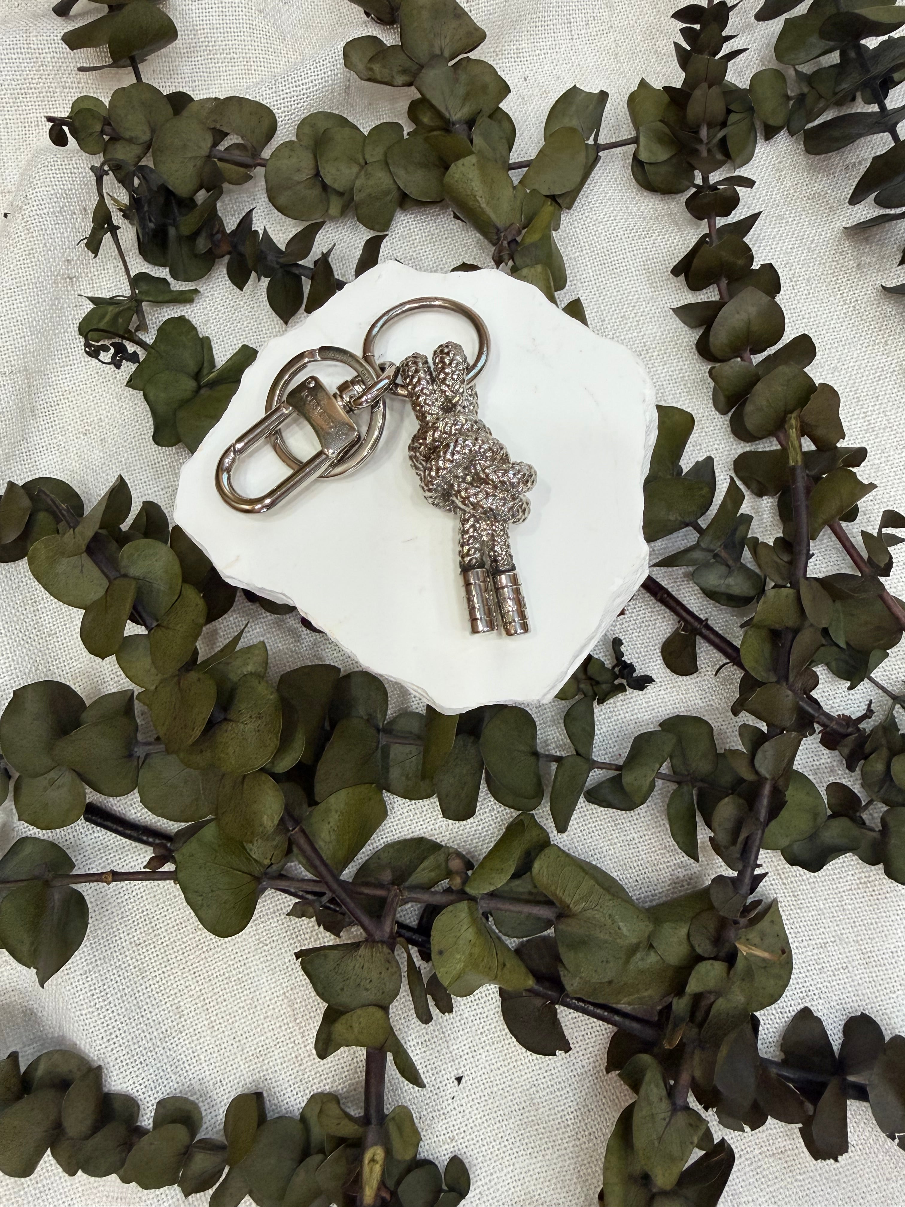 Louis Vuitton Silver Knot Bag charm