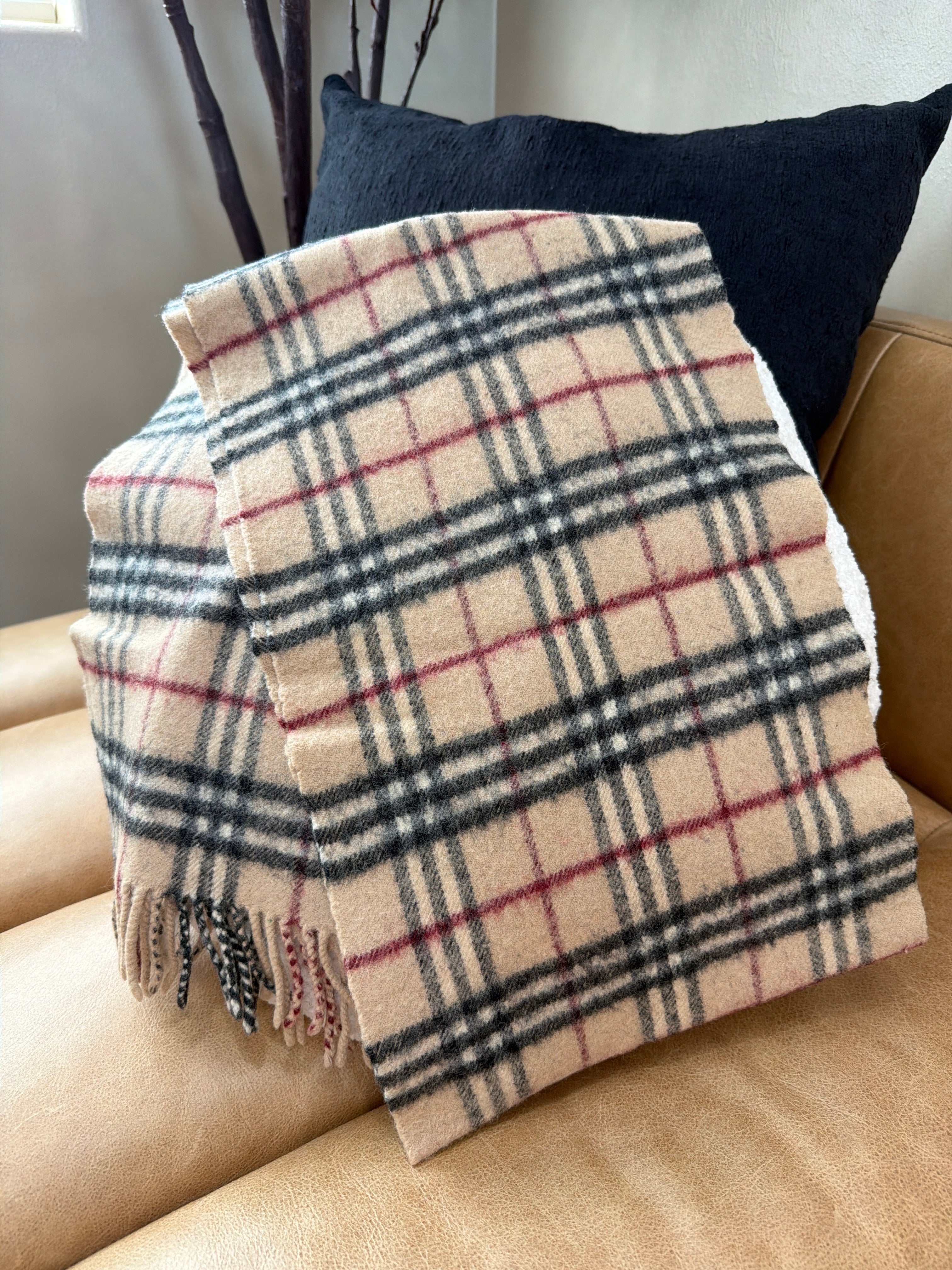 Burberry Vintage Tan And Black Novacheck Lambswool Scarf