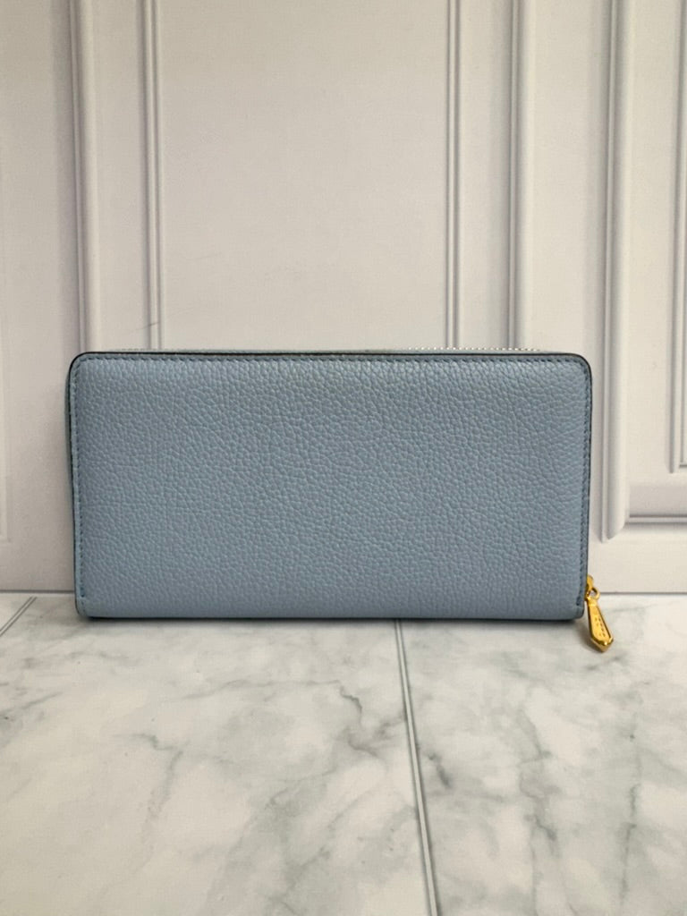 Gucci Blue Grained Leather Zumi Long Zippy Wallet