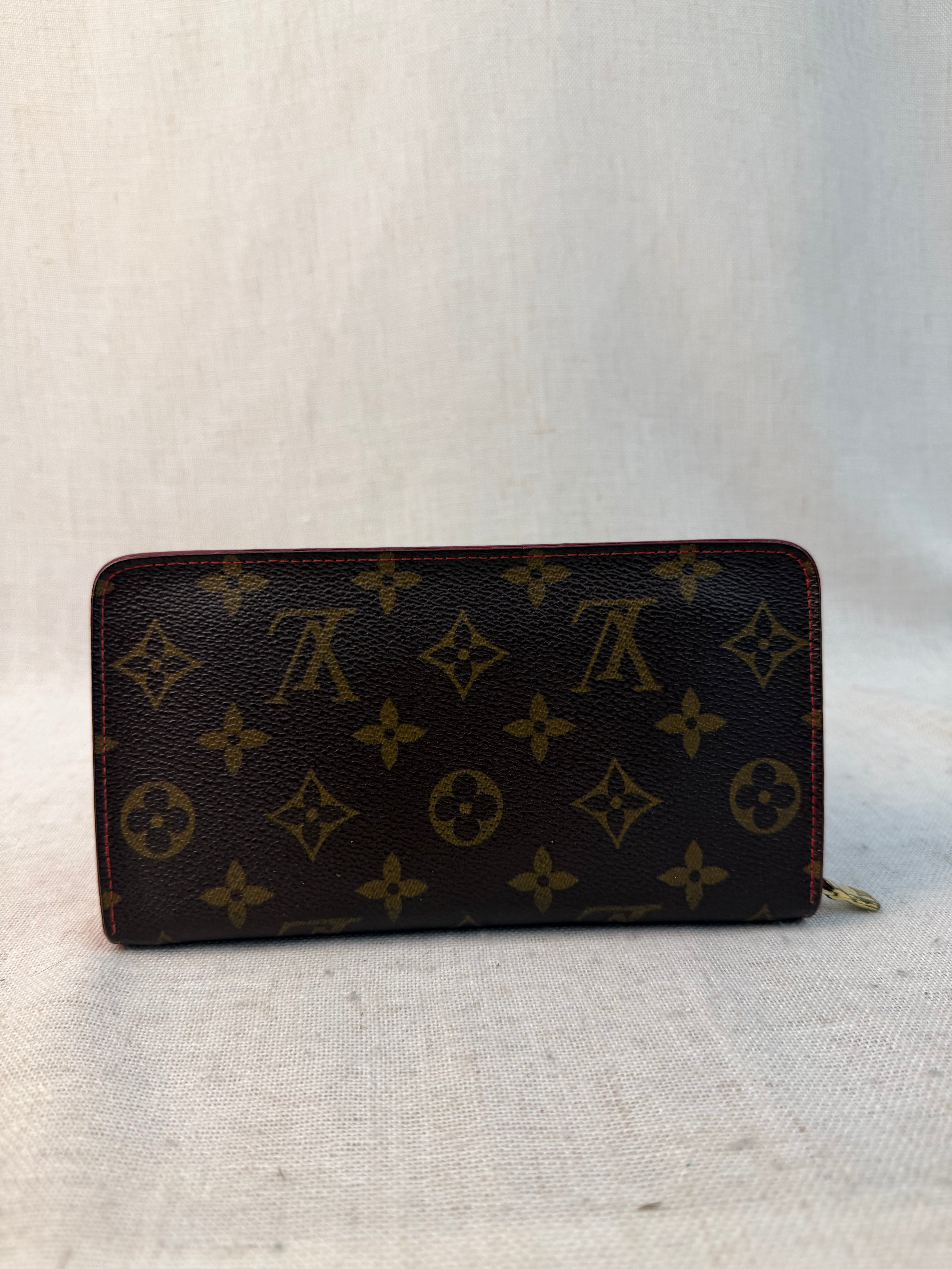 LIKE NEW Louis Vuitton Monogram Cherry Zippy Wallet