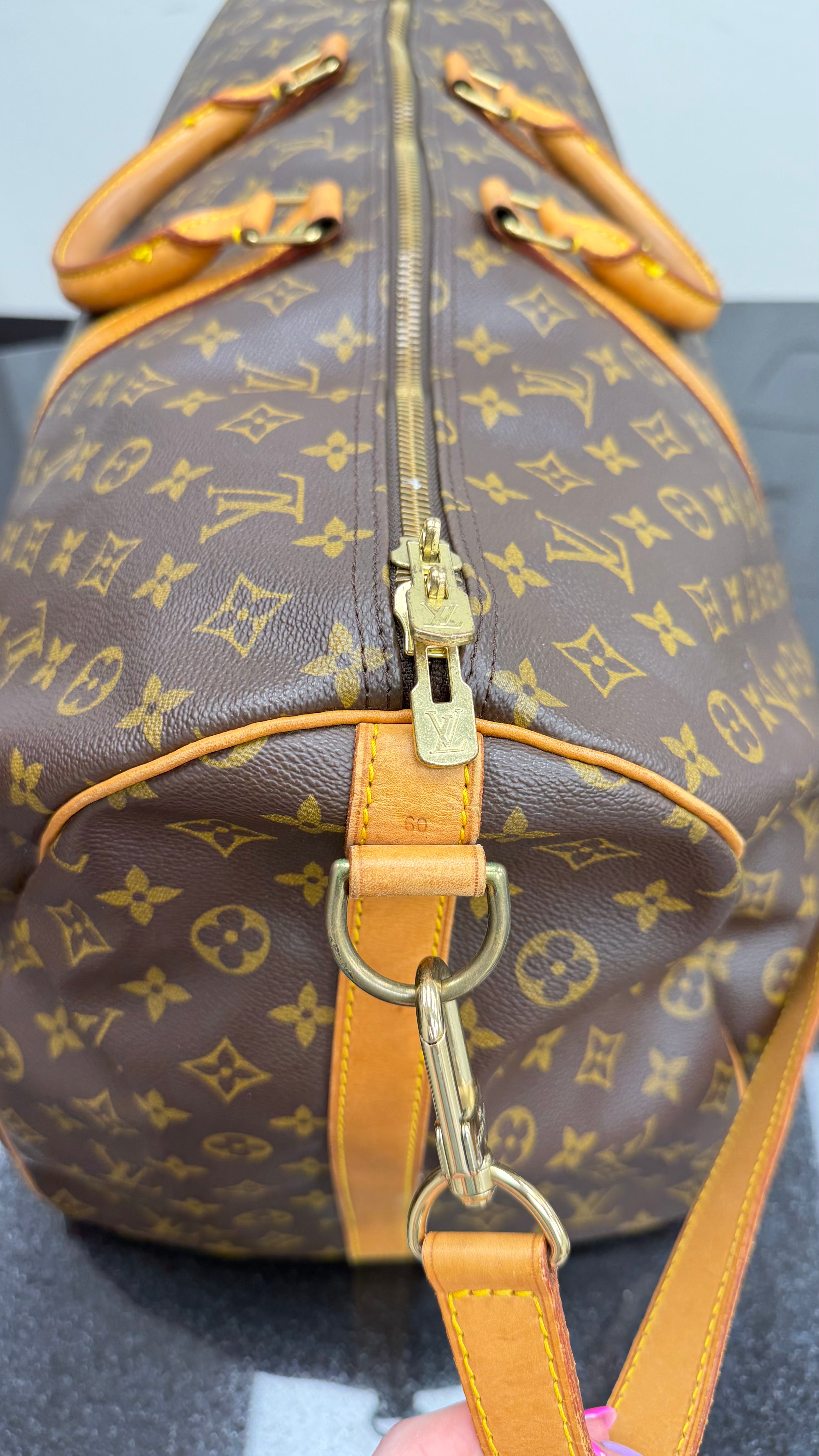 Louis Vuitton Monogram Keepall Bandouliere 60