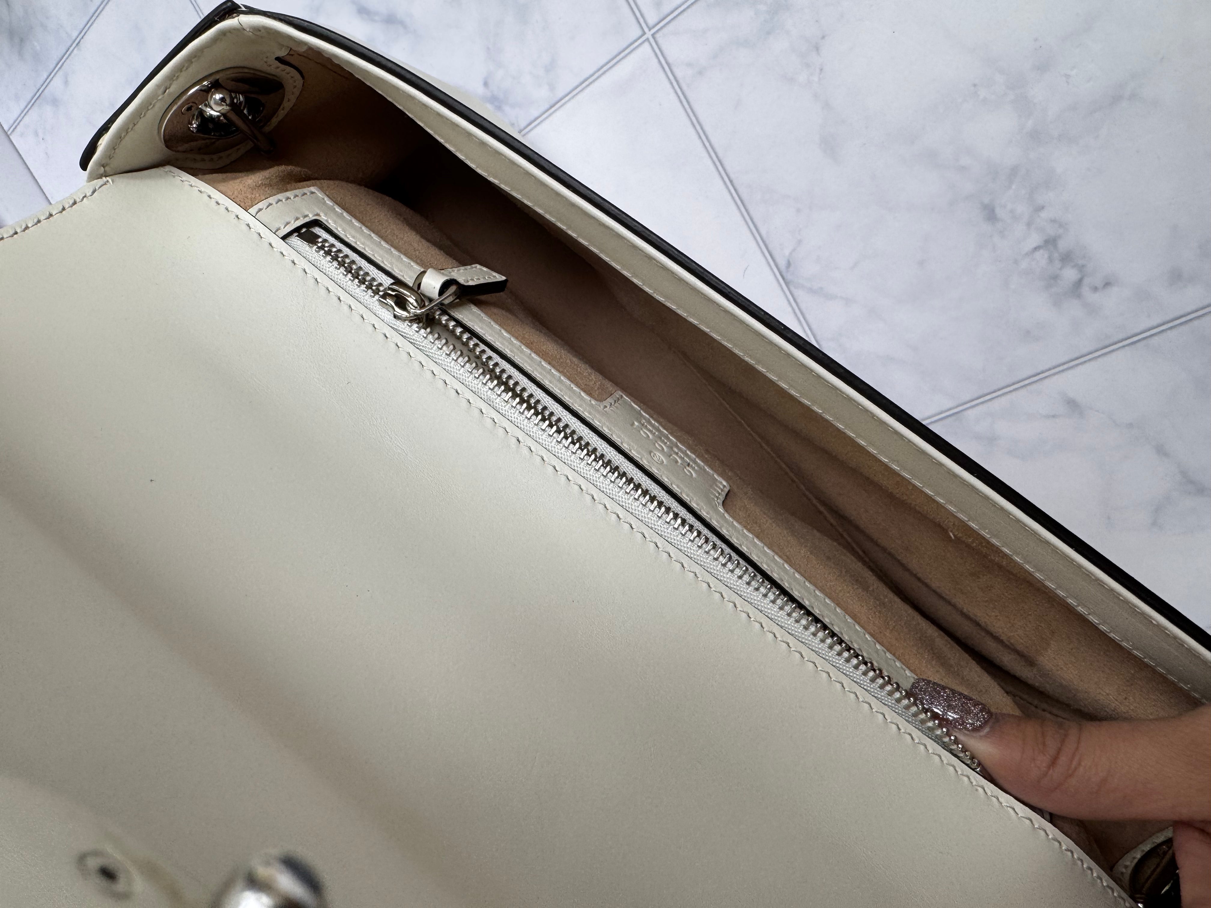 *DONS DROP* Gucci White Leather Petite GG Crossbody Bag