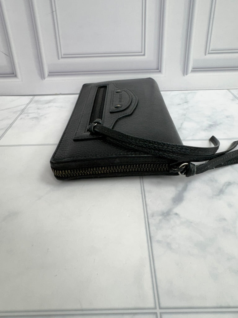 Balenciaga Black Grained Leather Neo Classic Zippy Wallet