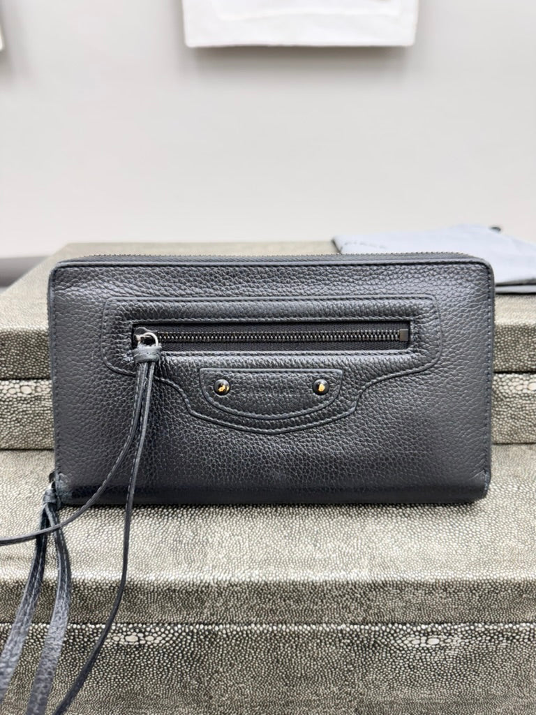 Balenciaga Black Grained Leather Neo Classic Zippy Wallet