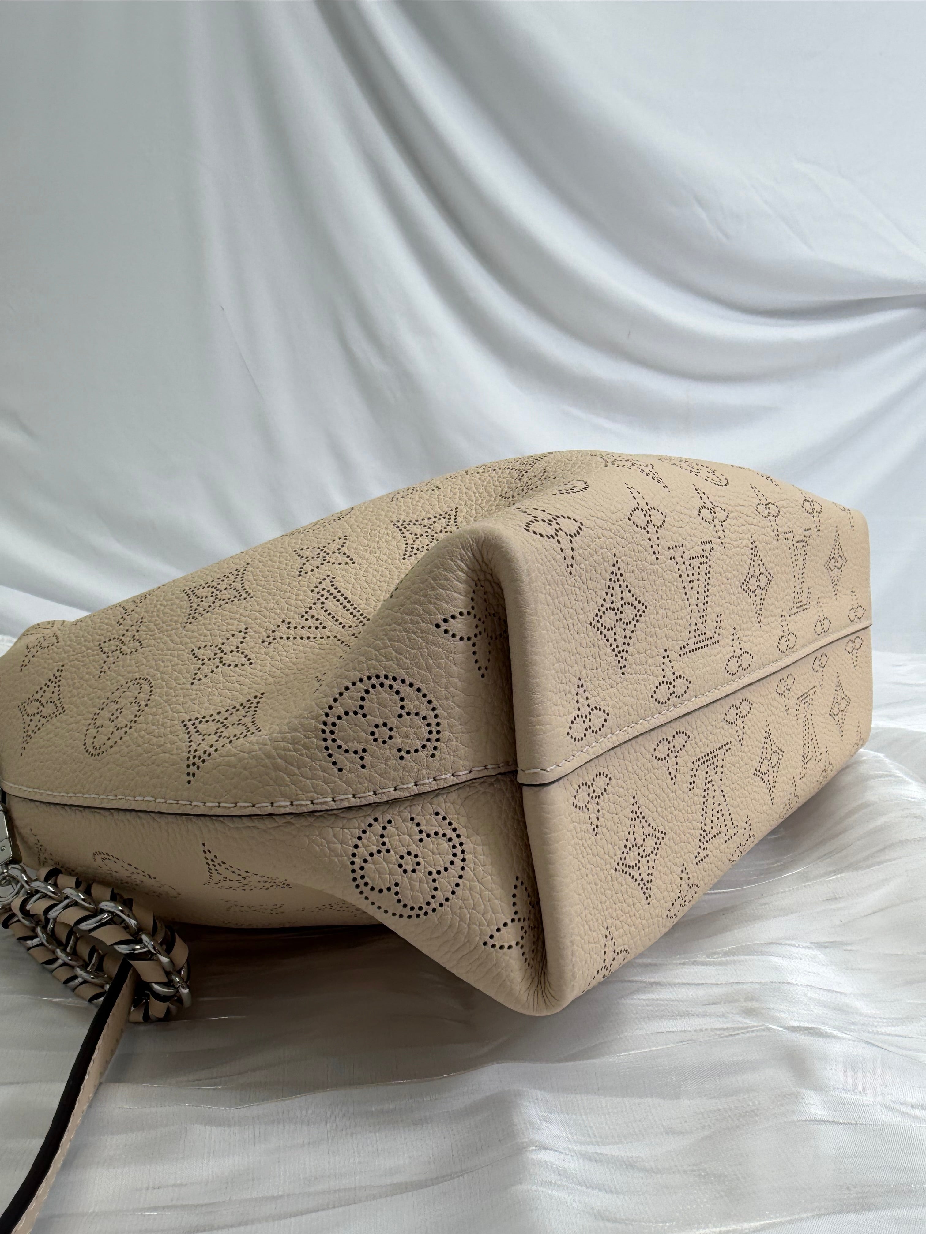 BRAND NEW Louis Vuitton Monogram Beige Mahina Leather Why Knot PM Bag