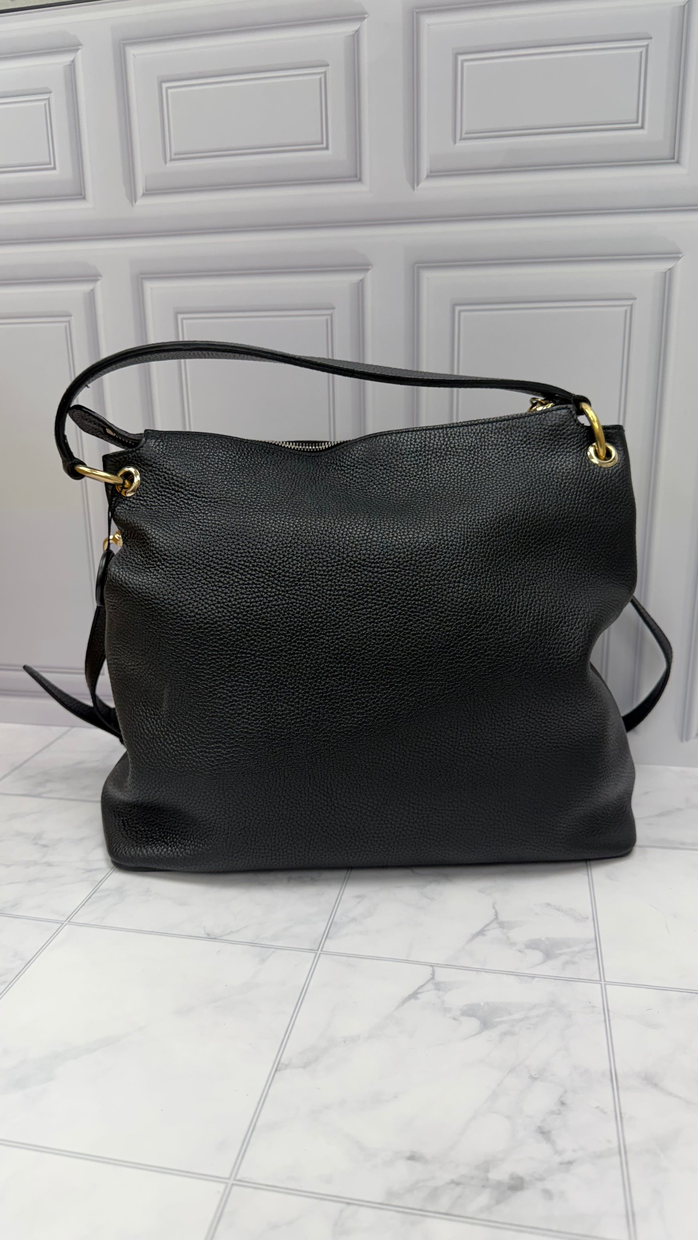 *DONS DROP* Gucci Black Pebbled Calfskin Large Soho Hobo Bag