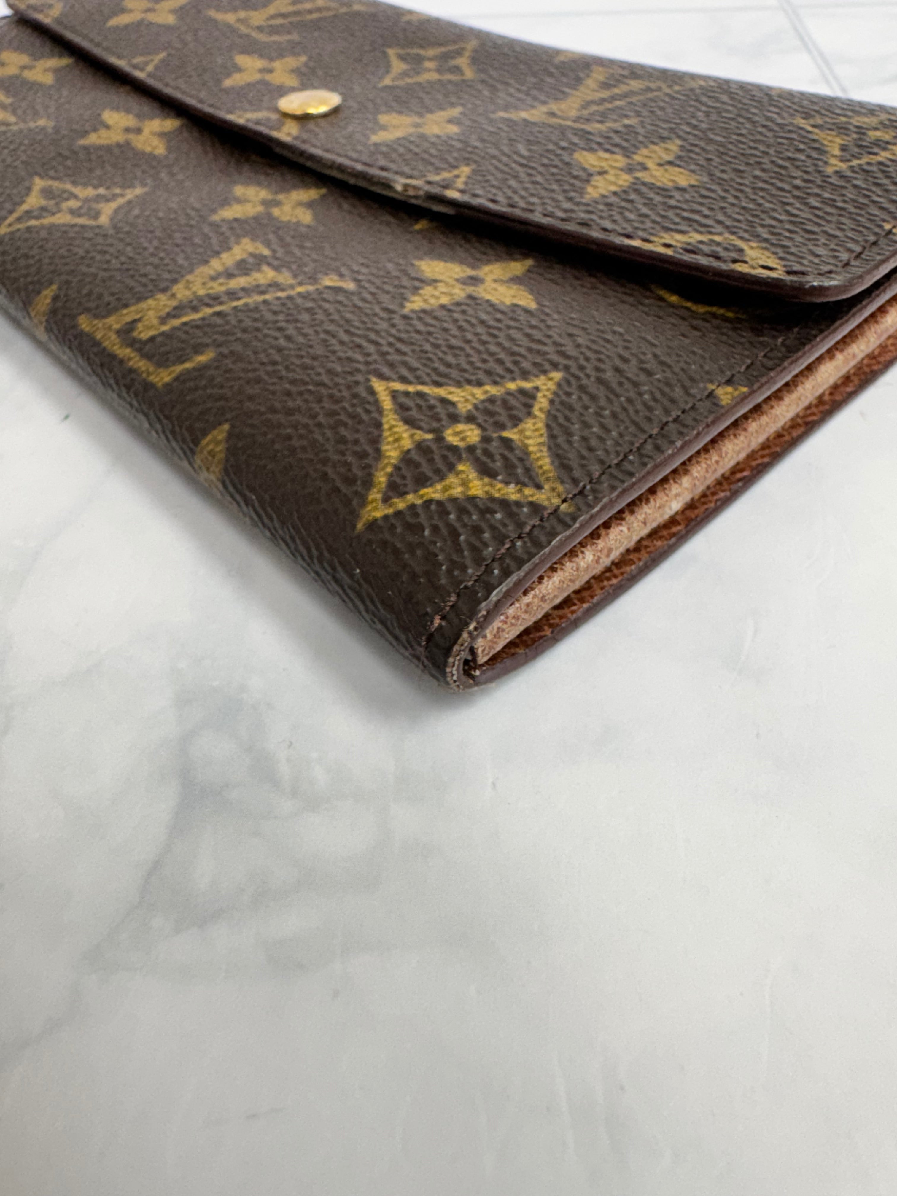 Louis Vuitton Monogram Sarah Wallet