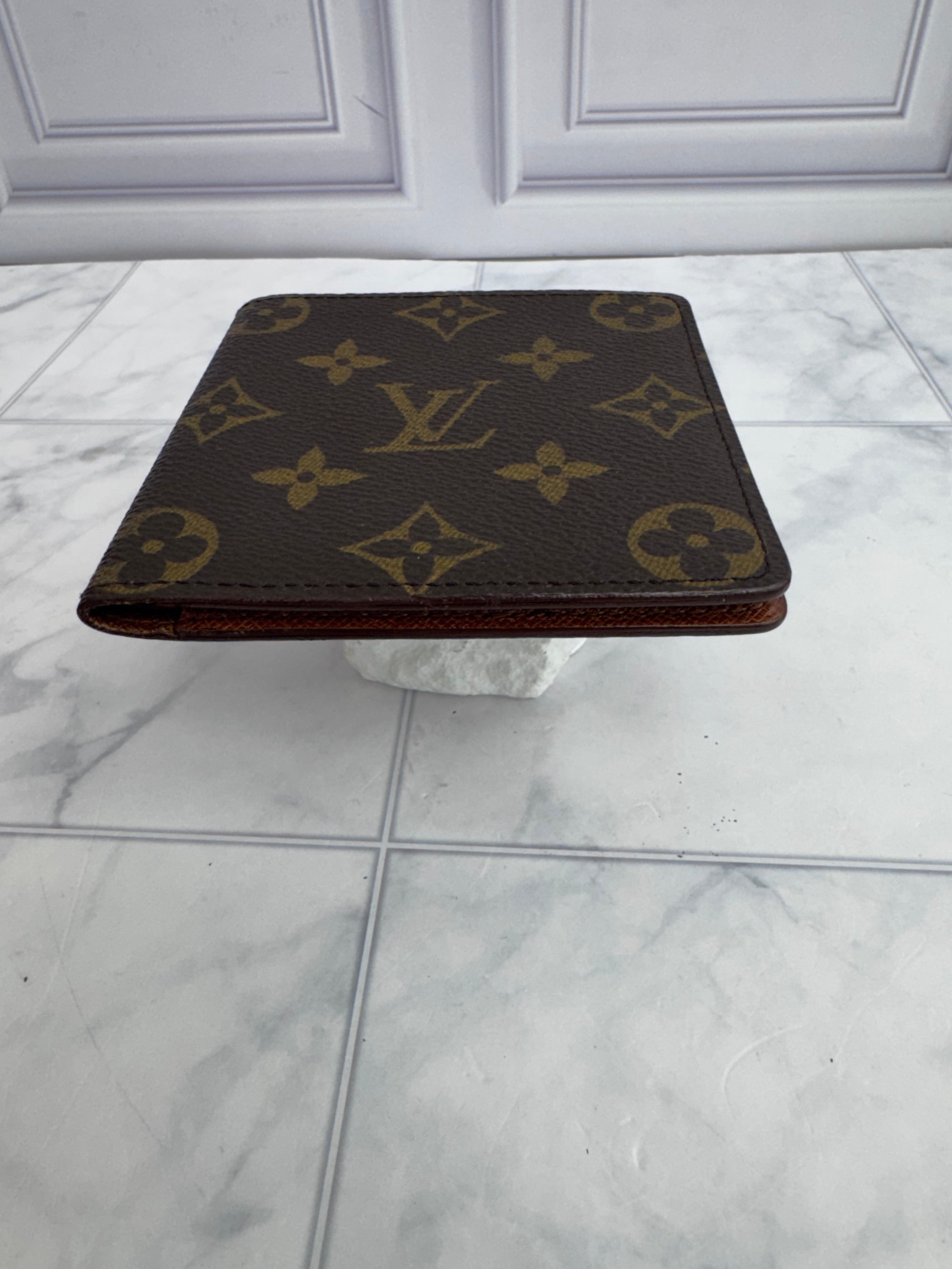 Louis Vuitton Monogram Bifold Wallet