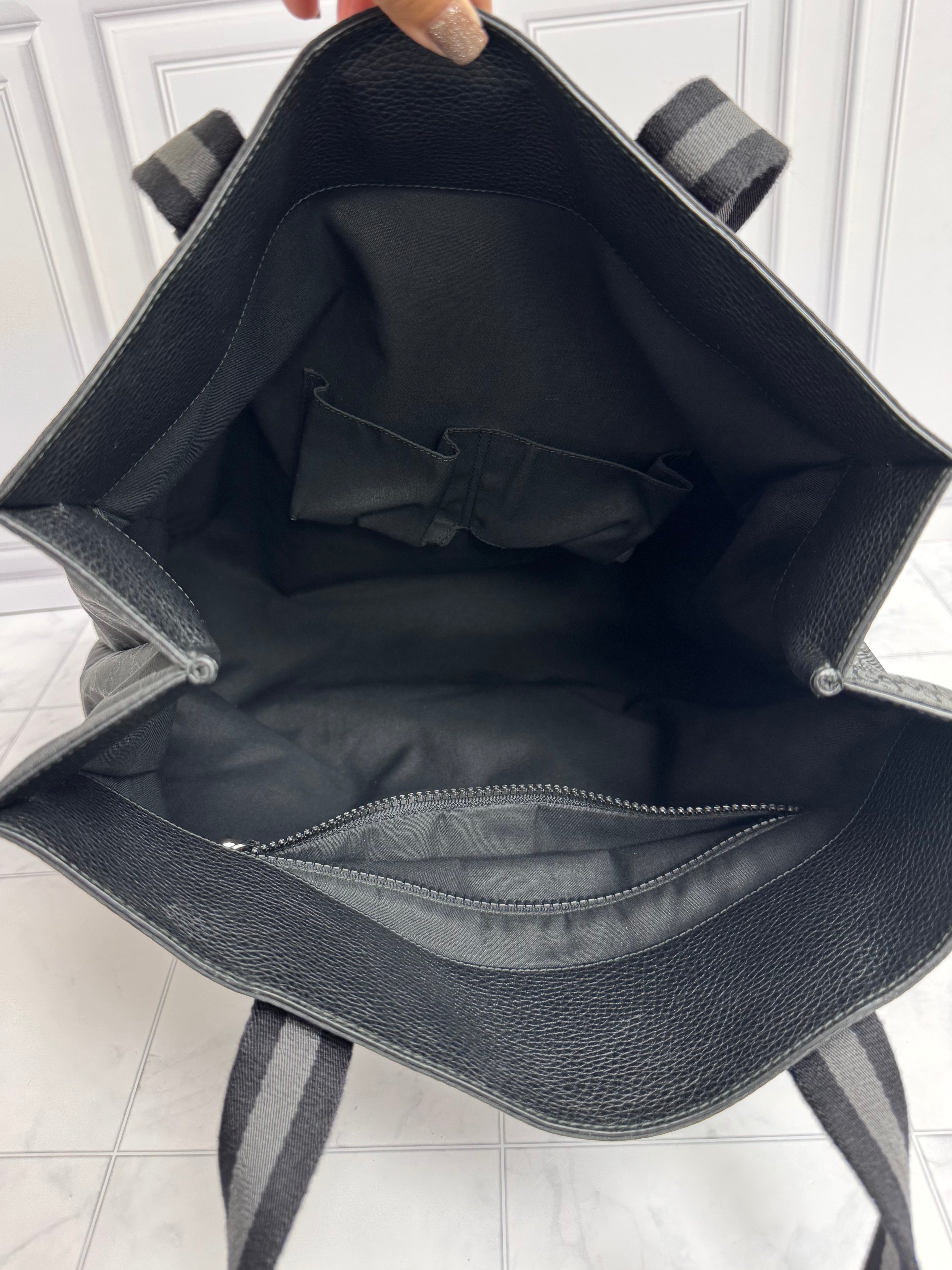 *DONS DROP* Gucci Black Nylon GG Monogram Tote Bag
