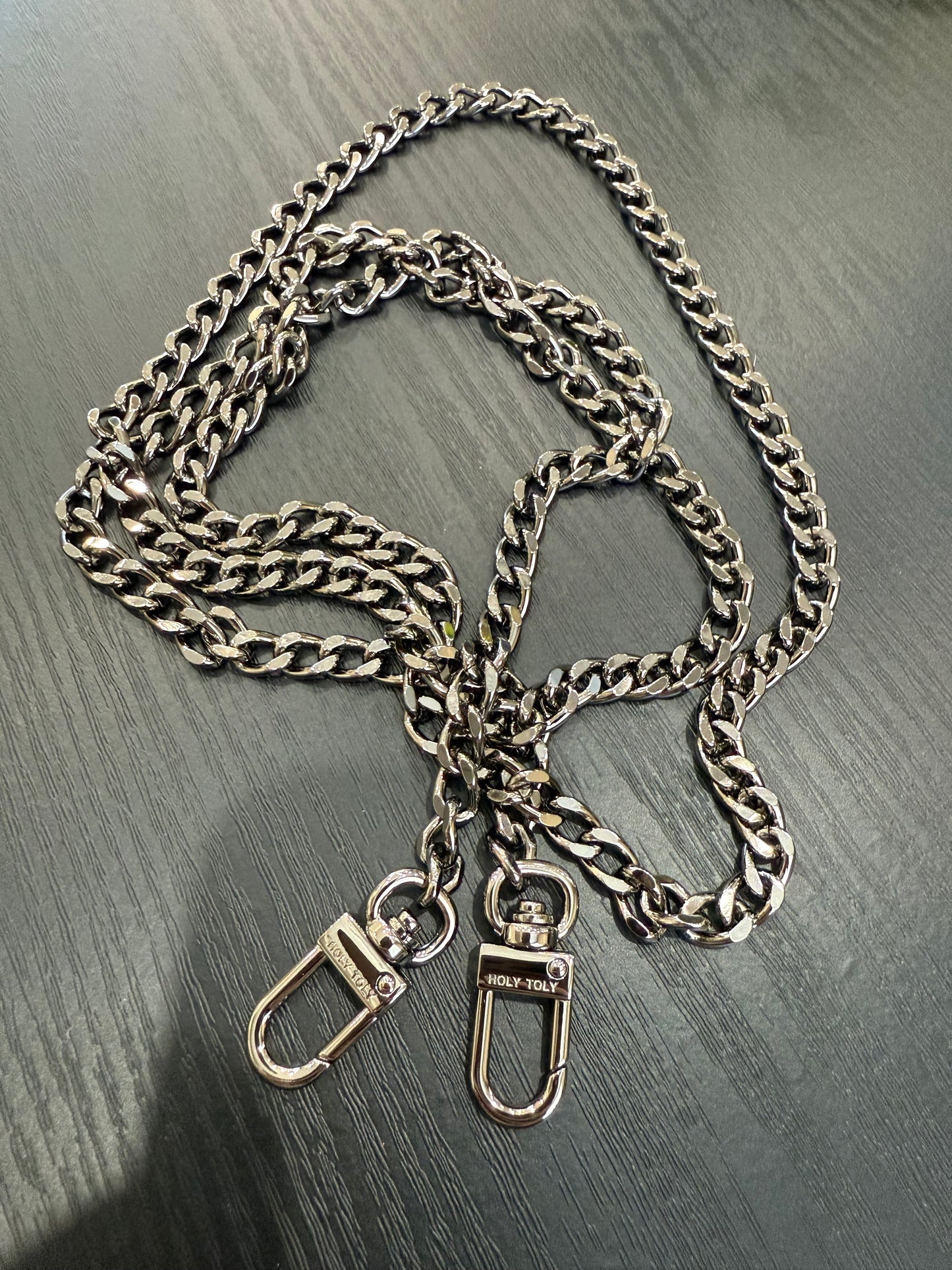 BRAND NEW- Premium Gunmetal Chain