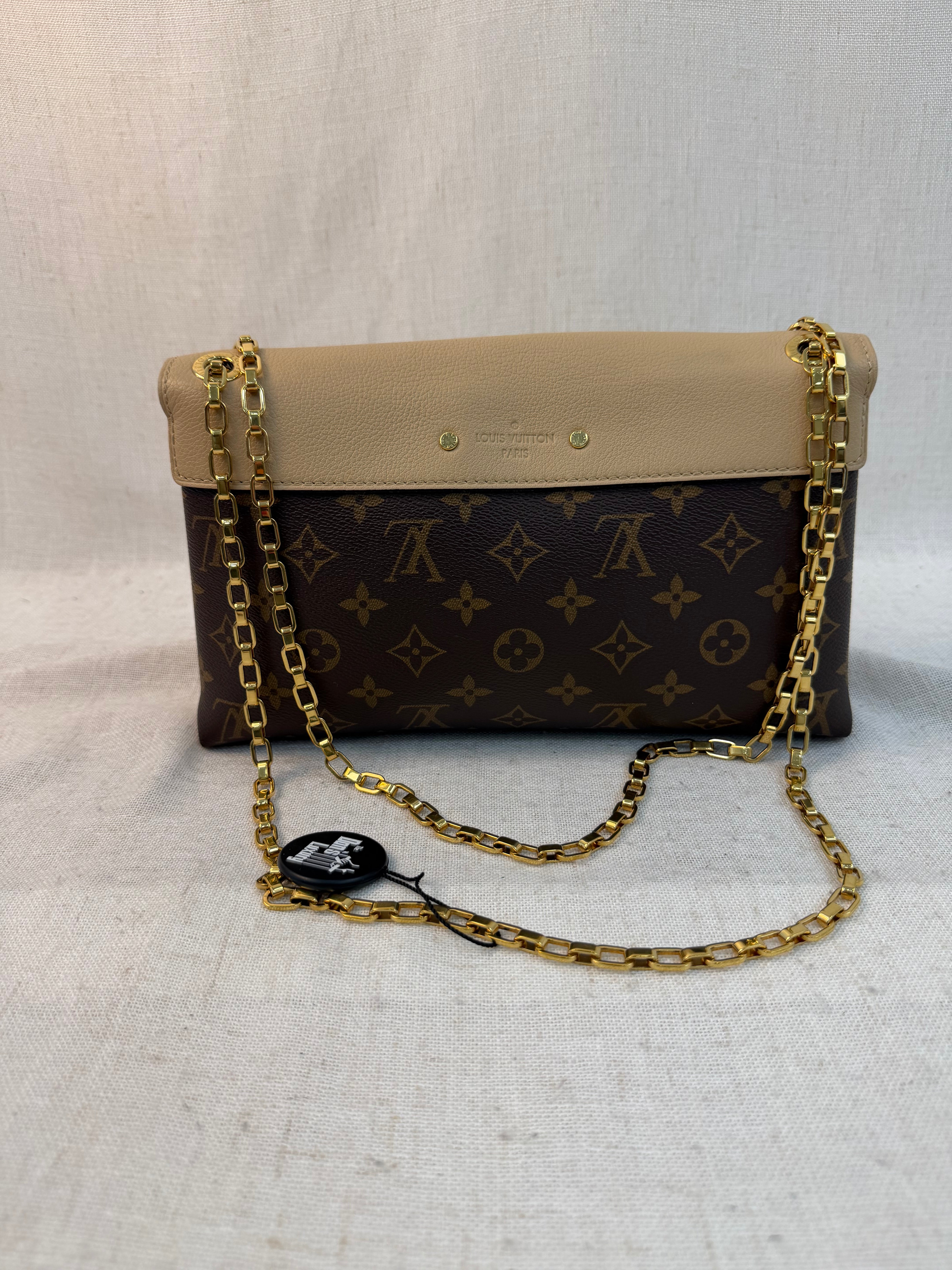 Louis Vuitton Monogram Dune Pallas Chain Bag