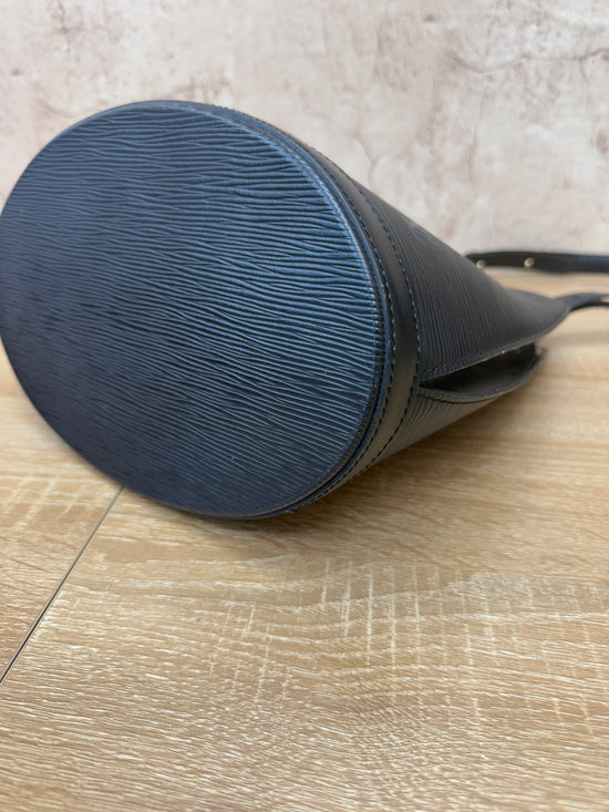 Louis Vuitton Black Epi Cluny Shoulder Bag