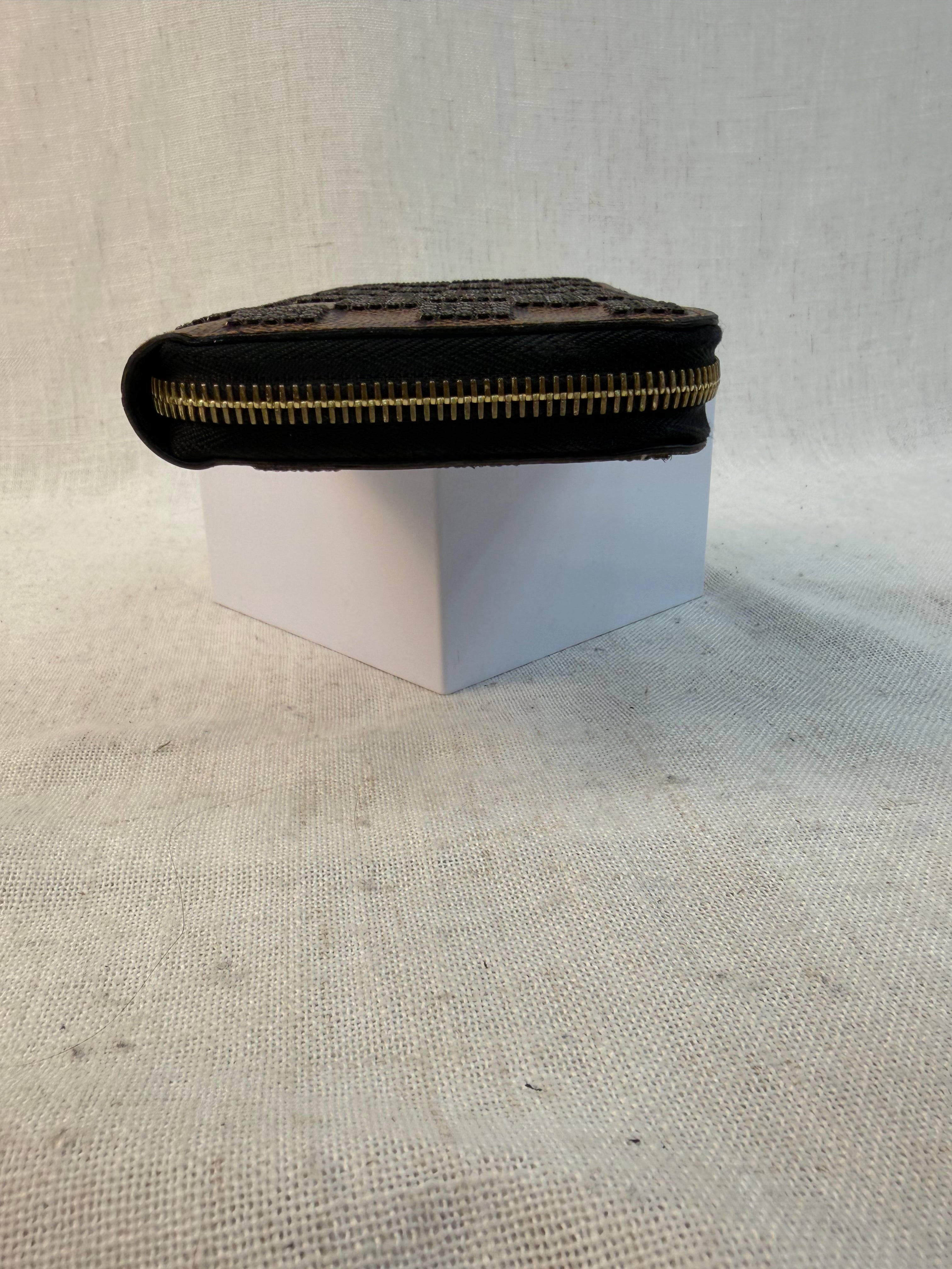 Louis Vuitton Limited Edition Damier Ebene Black Sequin Zippy Wallet