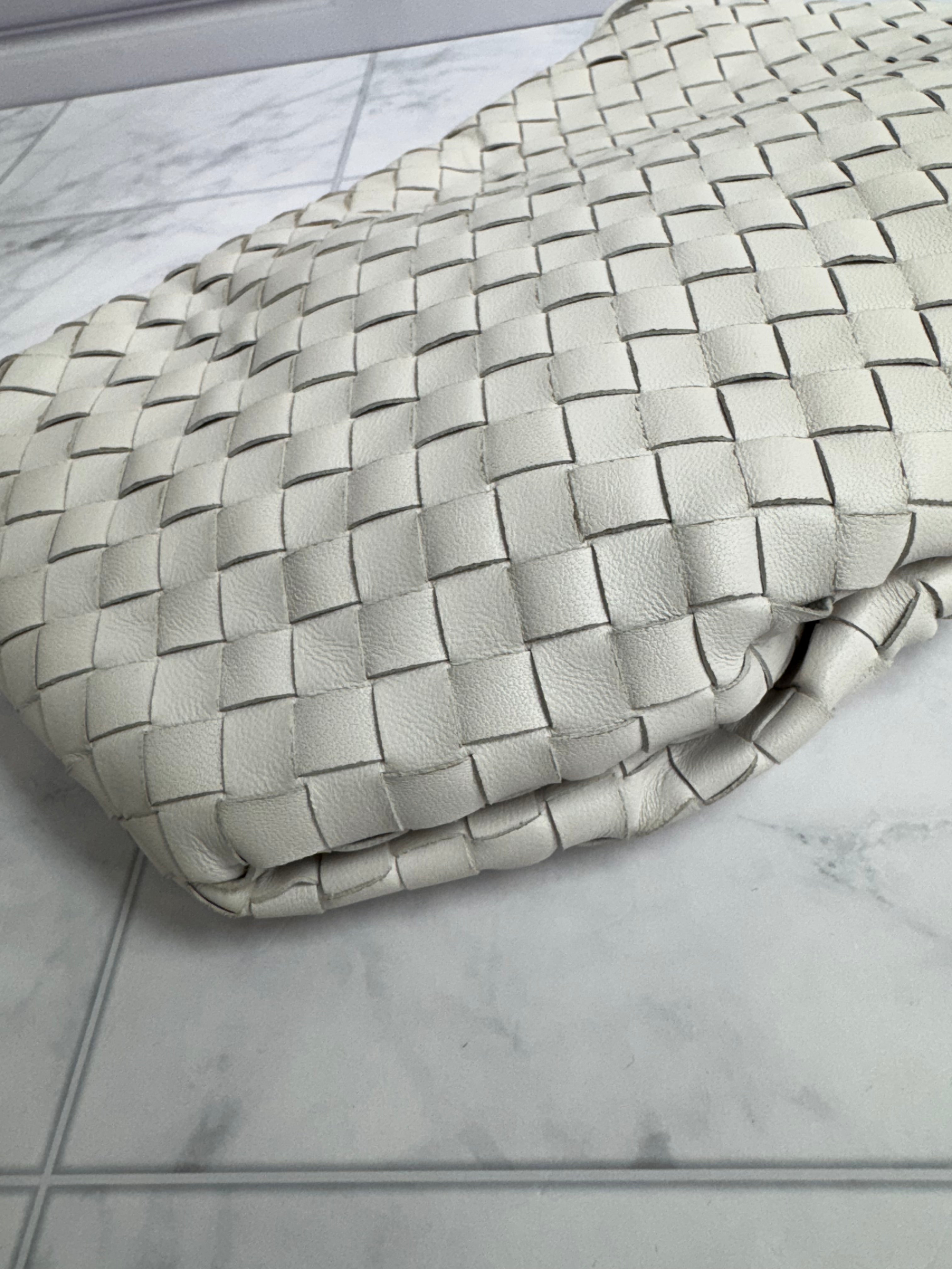*DONS DROP* Bottega Veneta White Intrecciato Leather Small Bulb Shoulder Bag