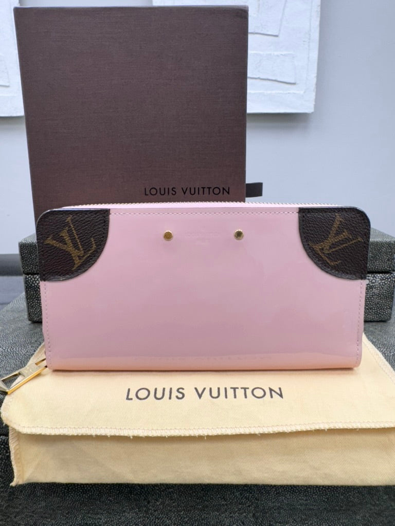 LIKE NEW - Louis Vuitton Pink Vernis Miroir Zippy Wallet