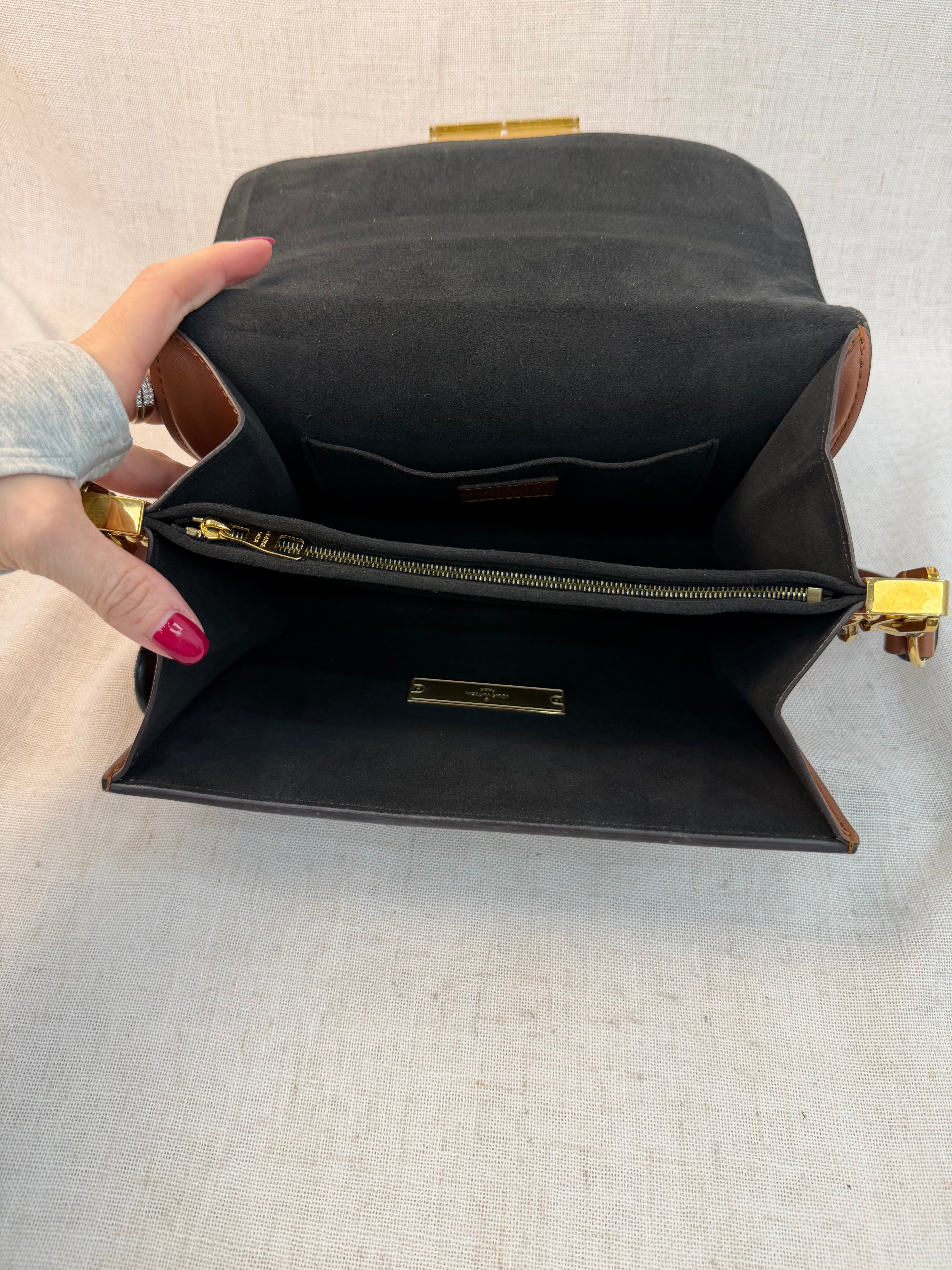 Louis Vuitton Monogram Reverse Dauphine MM