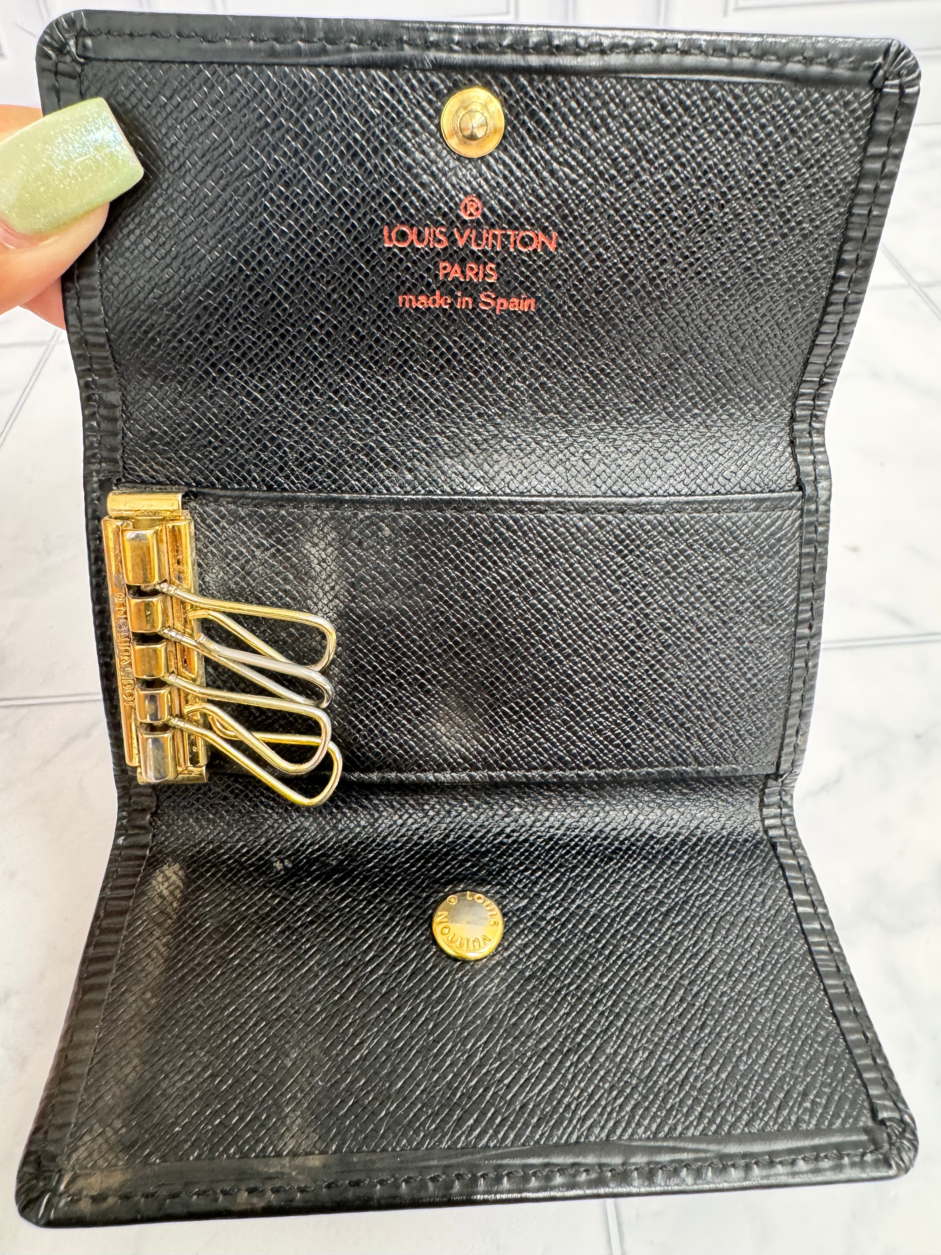 Louis Vuitton Black Epi Leather 4 Key Holder