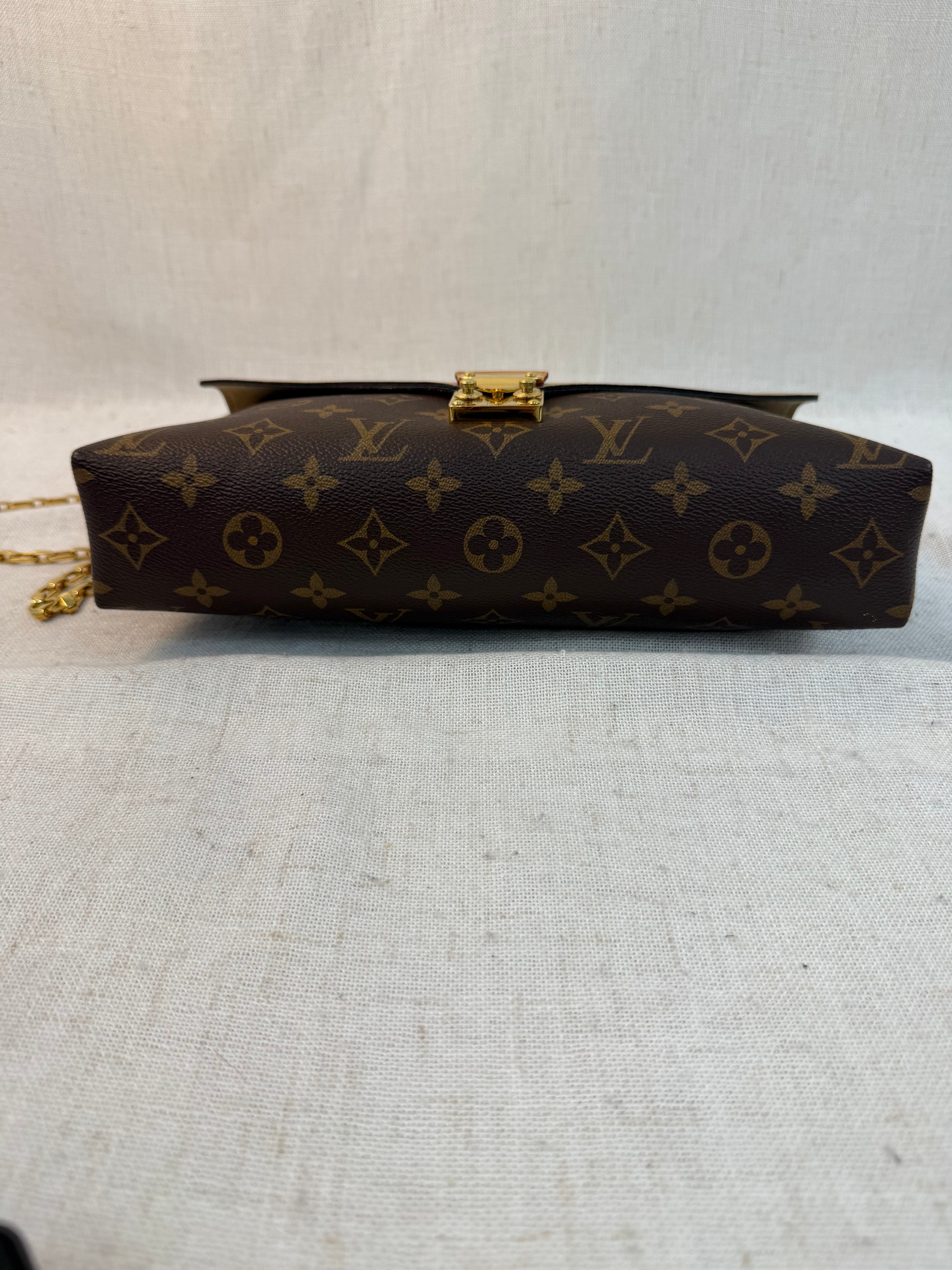 Louis Vuitton Monogram Dune Pallas Chain Bag