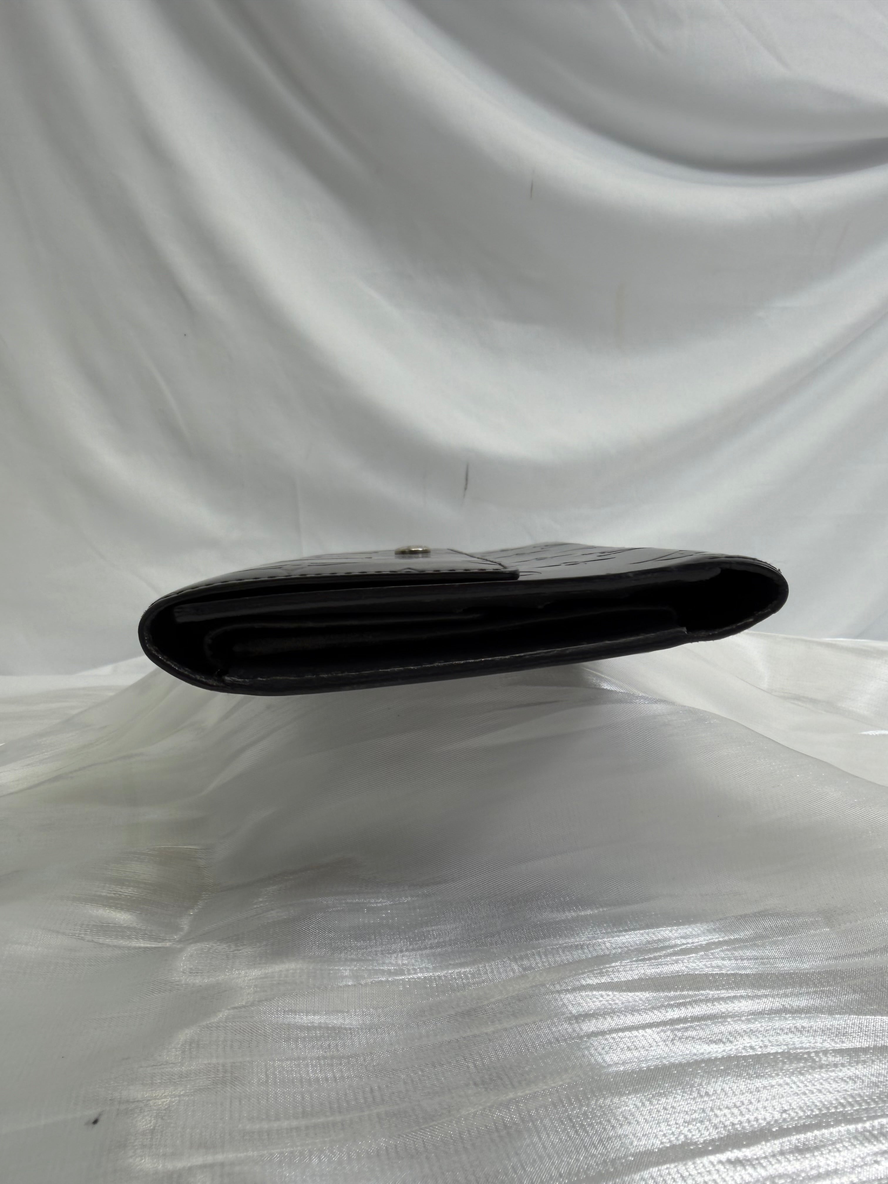 Louis Vuitton Gray Matte Vernis International Wallet