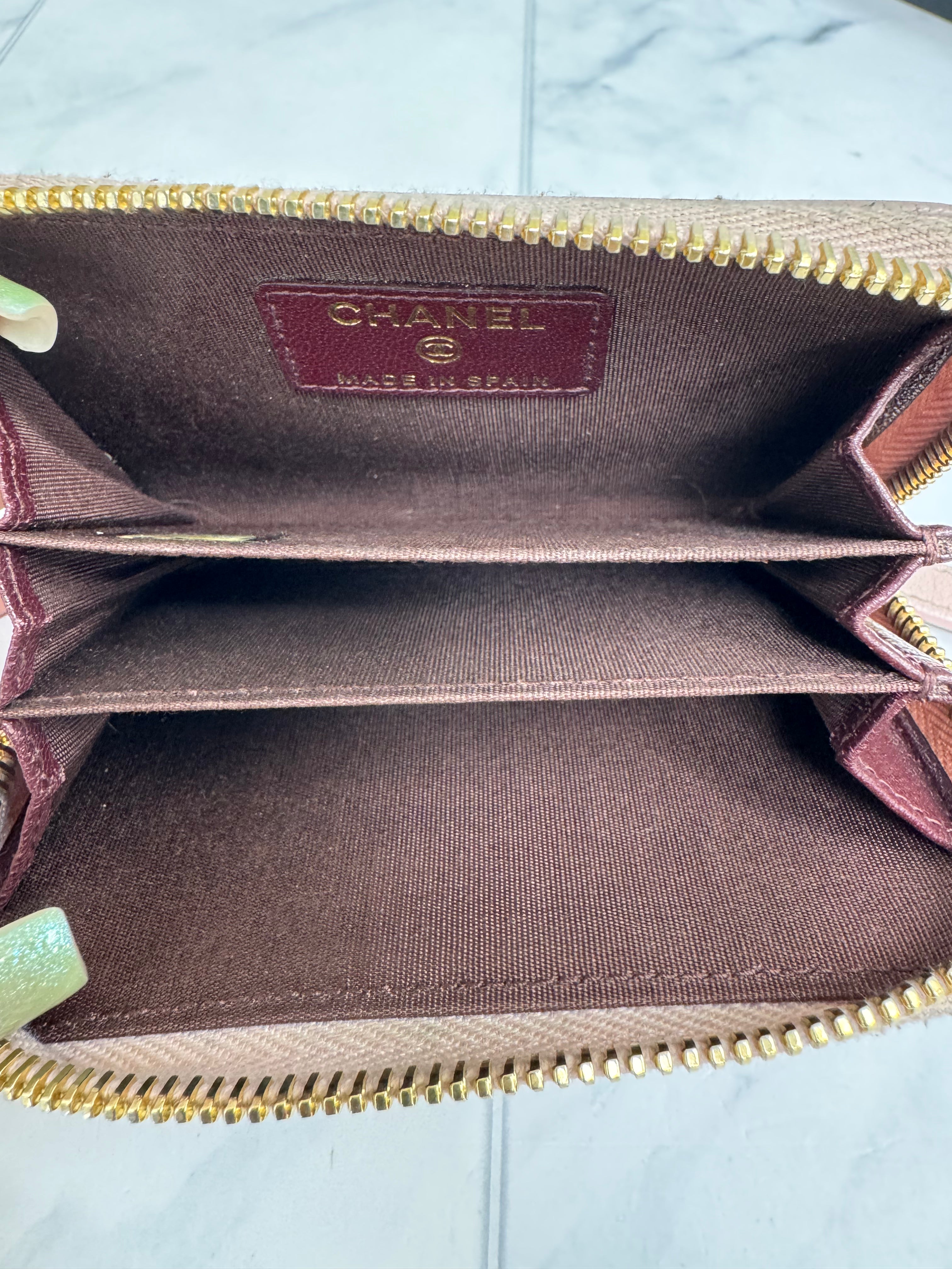 Chanel Pink Diamond Quilted Leather Mademoiselle Compact Zippy