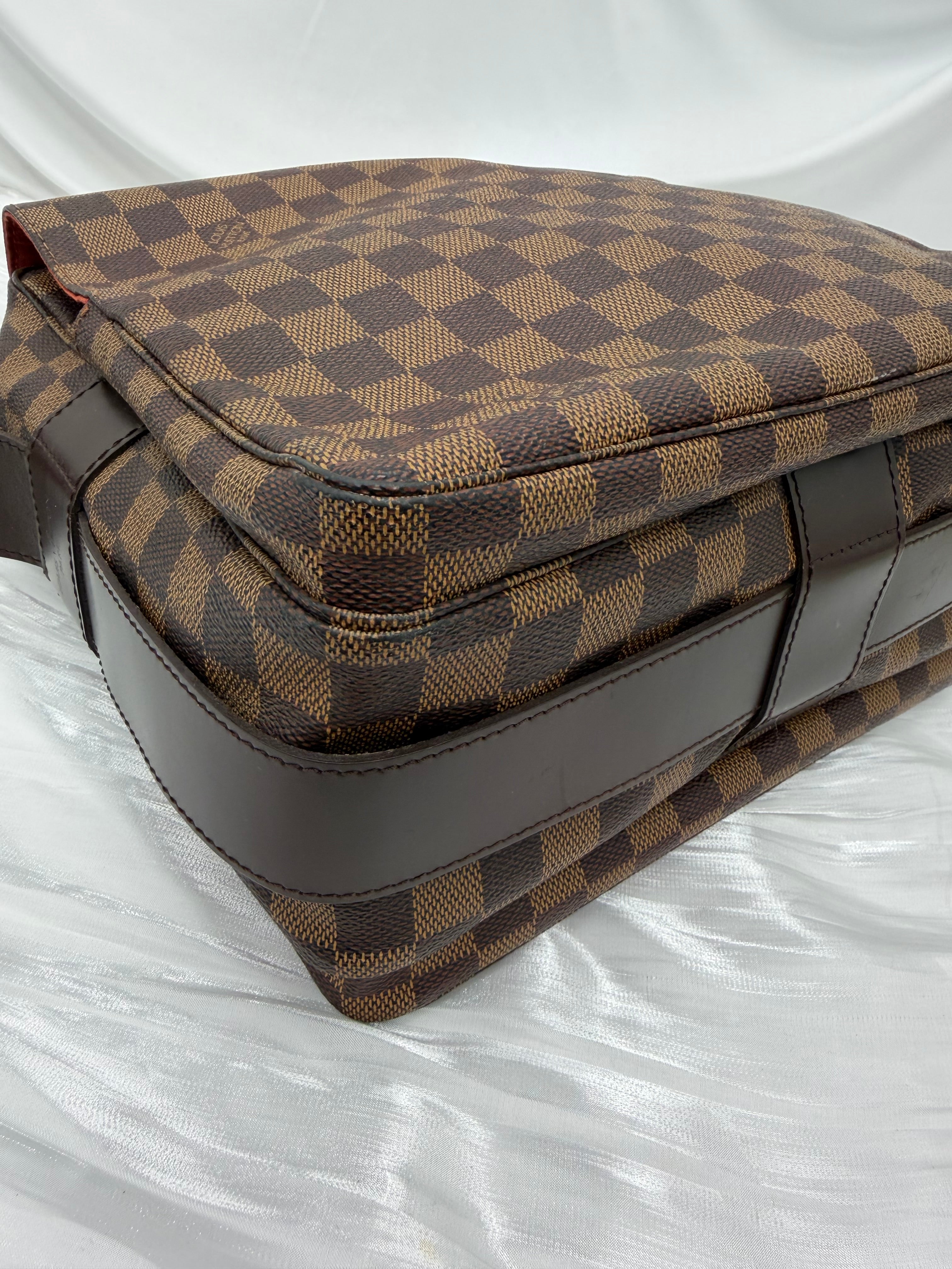 Louis Vuitton Damier Ebene Naviglio Messenger Bag