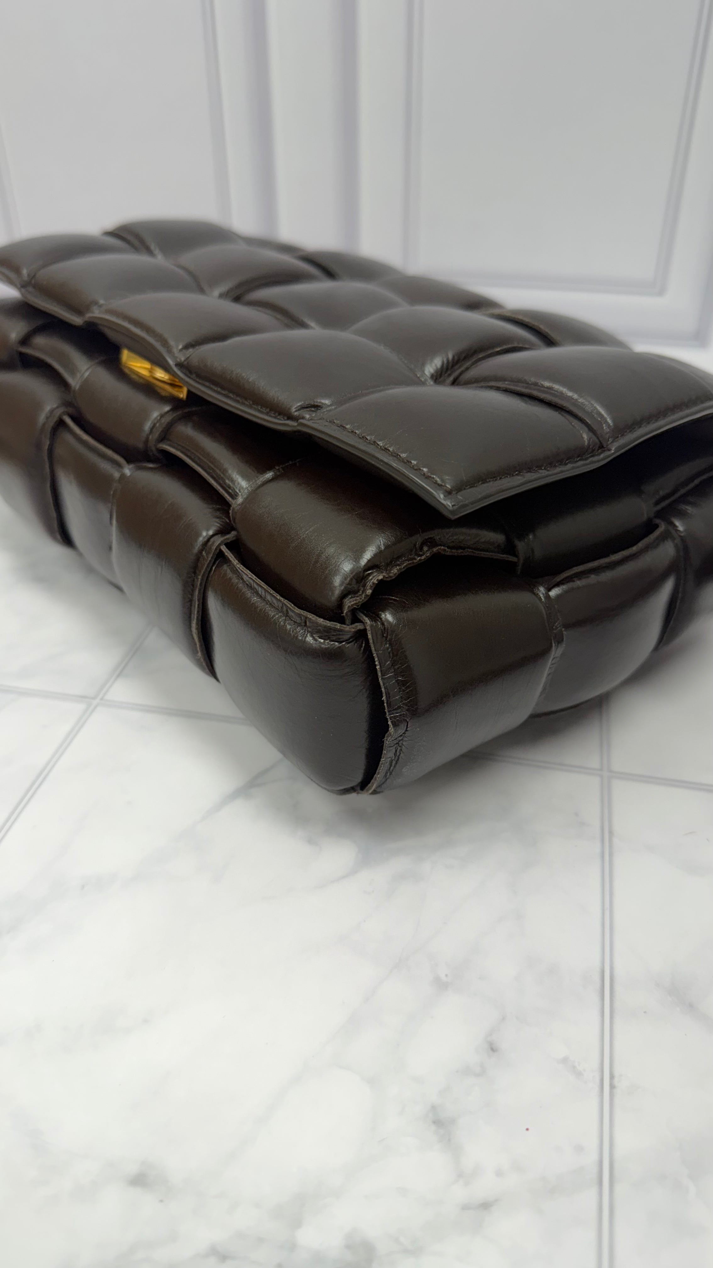 *DONS DROP* Bottega Veneta Chocolate Brown Maci Intrecciato Leather Padded Cassette Bag